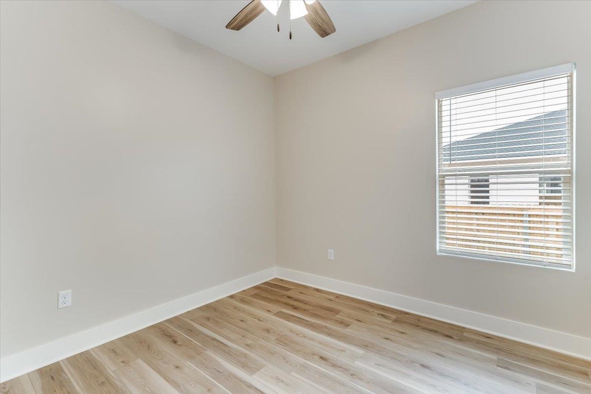 17018 W Lawson St Property Photo 26