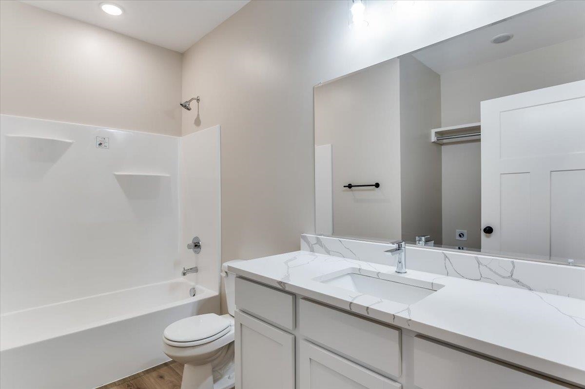 17018 W Lawson St Property Photo 28