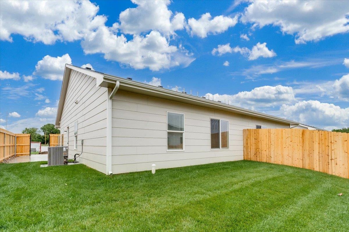 17018 W Lawson St Property Photo 32