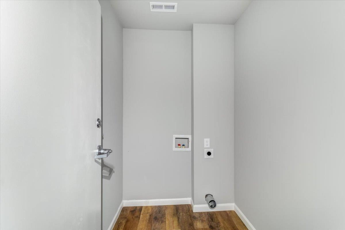 720 N Redbud Ave Property Photo 17