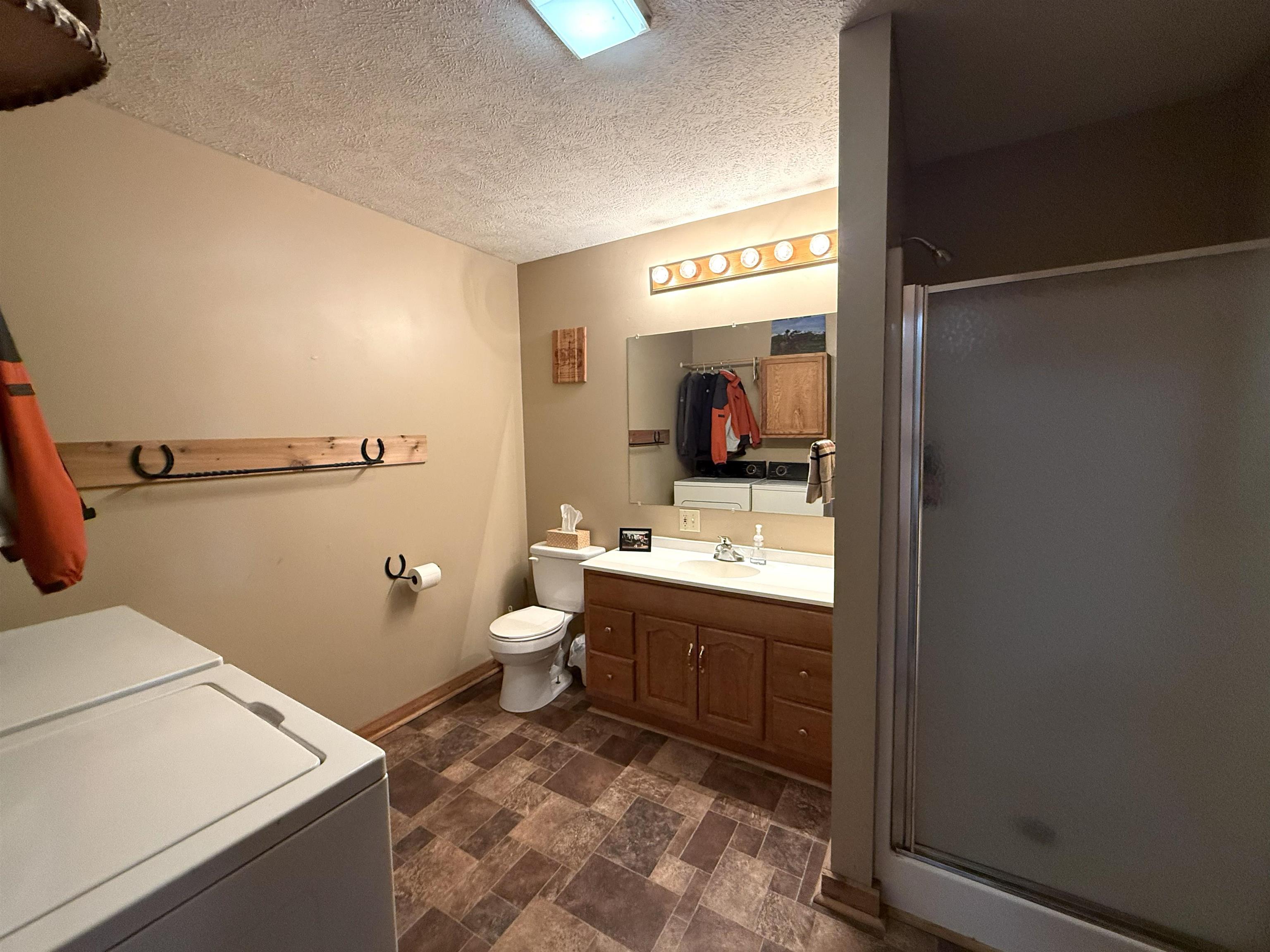 522 N 150th Road Property Photo 23