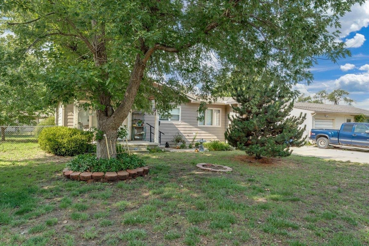 3579 S Vine Property Photo 5