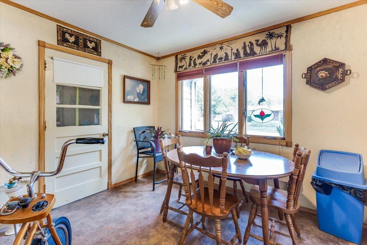 3579 S Vine Property Photo 11
