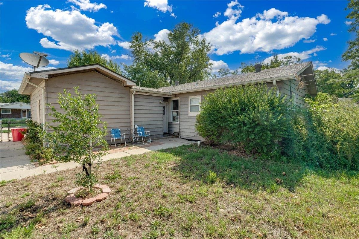3579 S Vine Property Photo 29