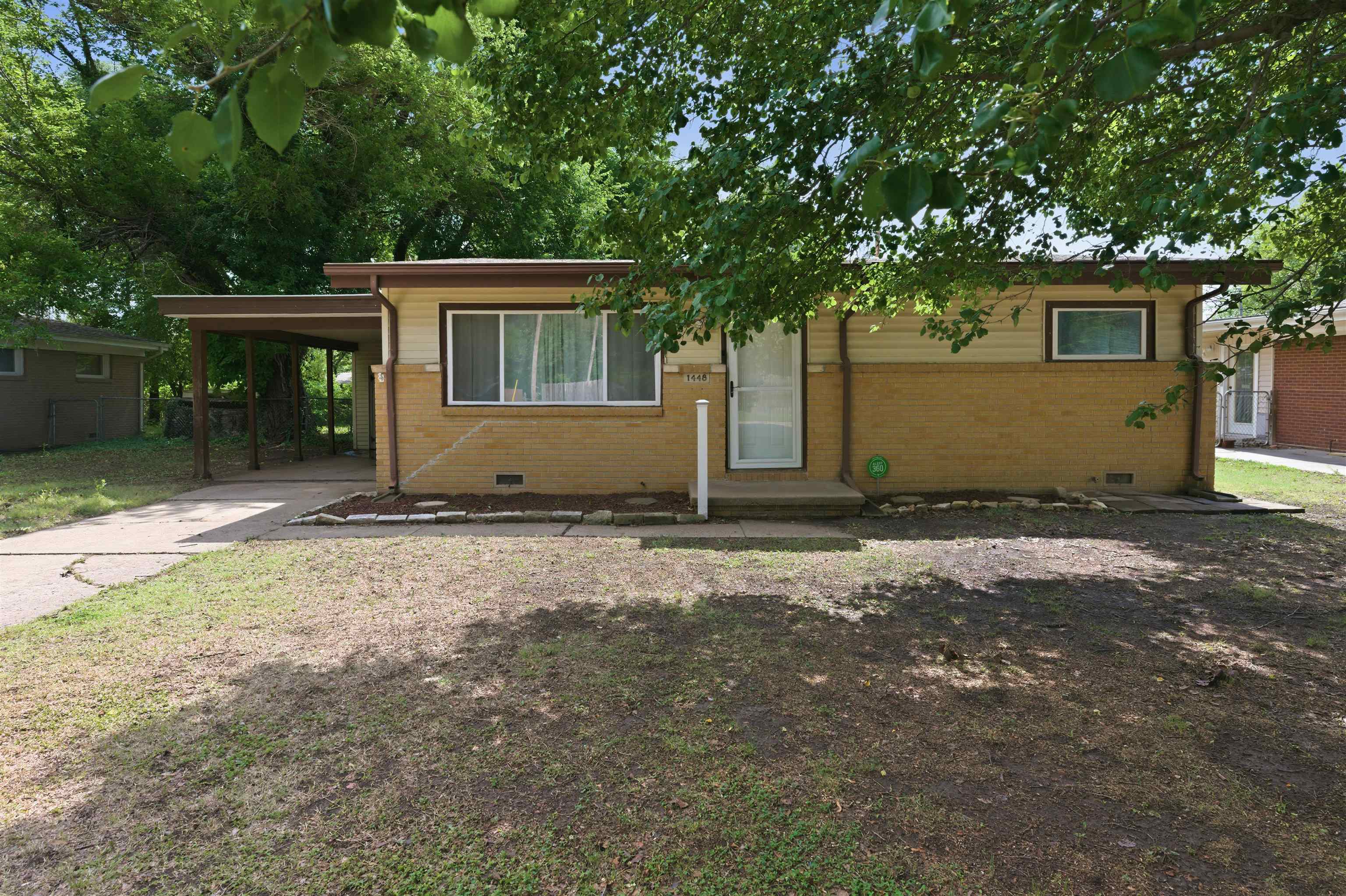 1448 N Prairie Ln Property Photo 1