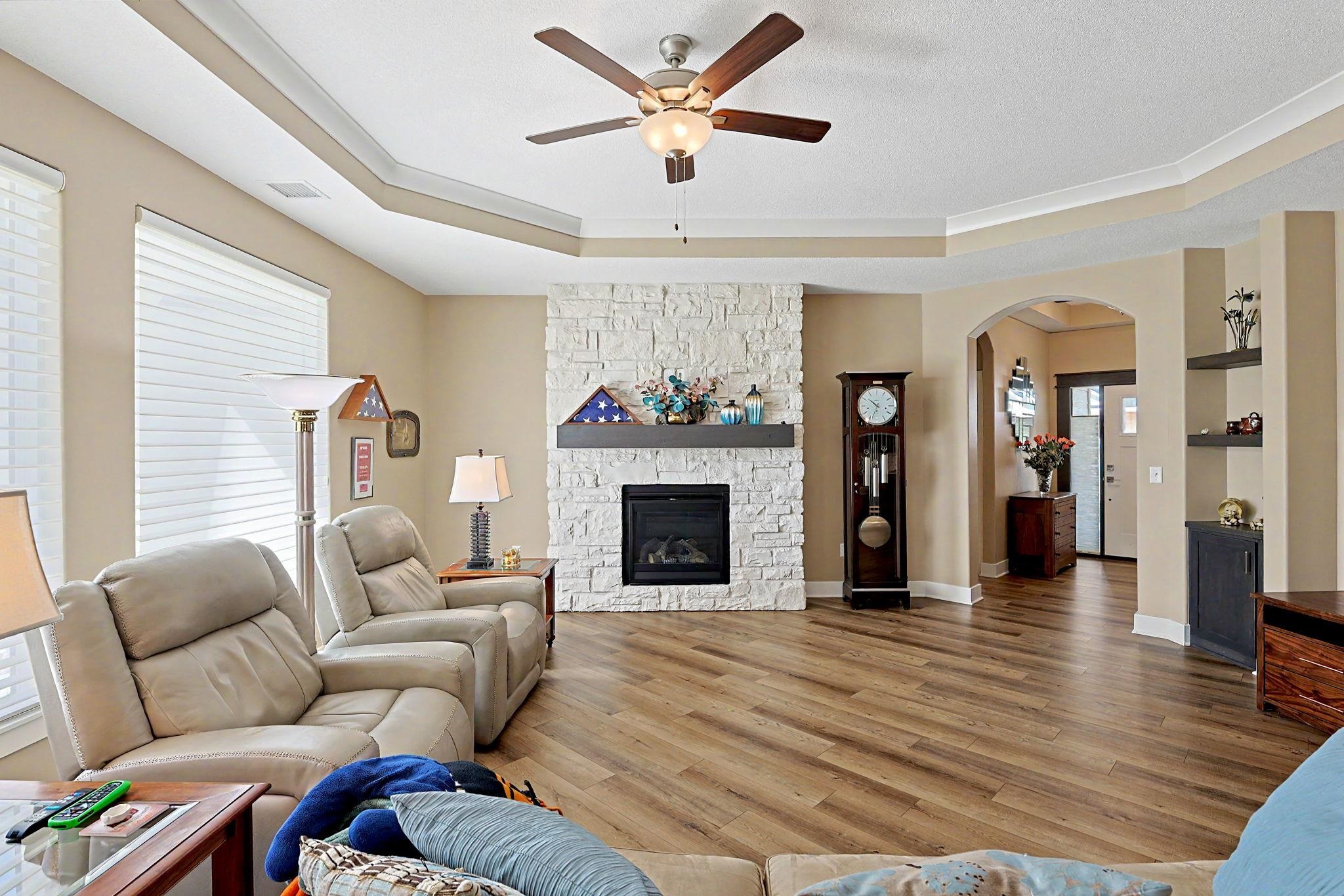 3706 N Bedford Property Photo 5
