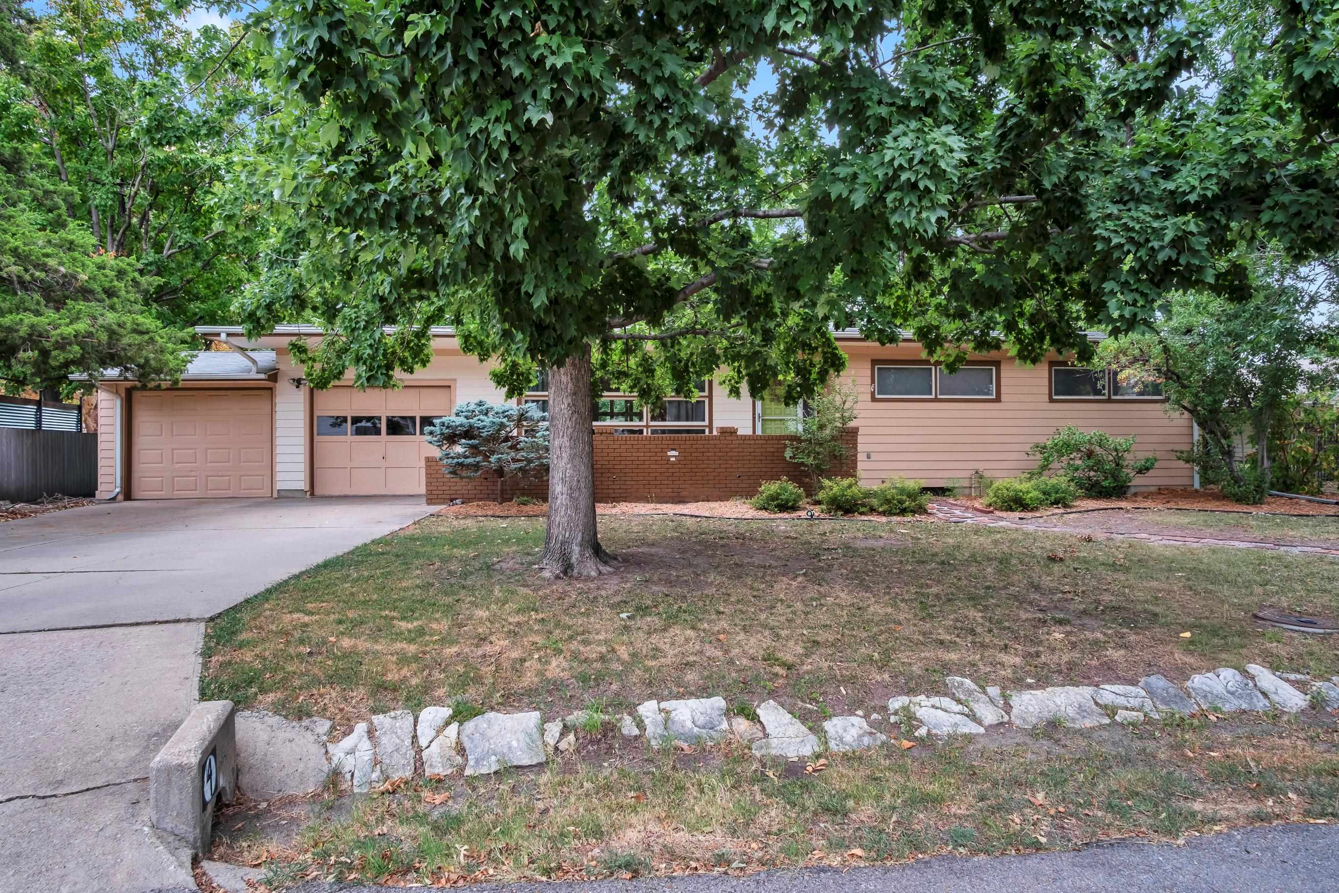 4 Cedar Dr Property Photo 2