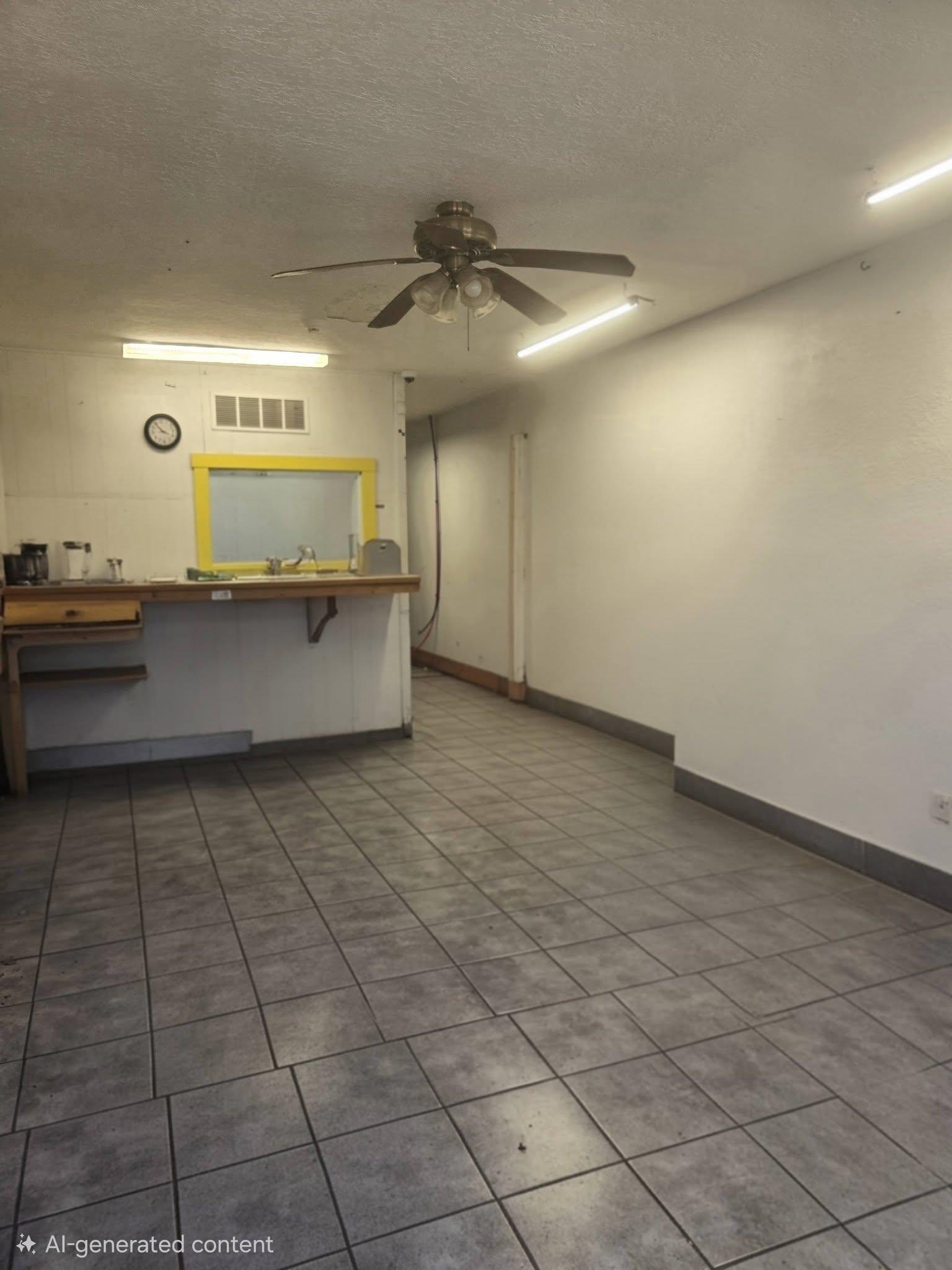 109 W Main St Property Photo 2