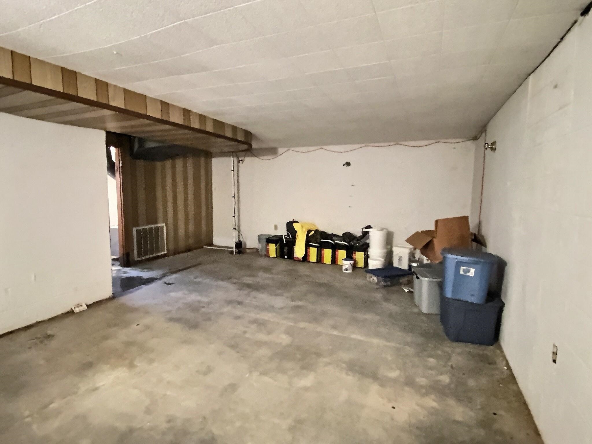 29 Eastwood Dr Property Photo 17