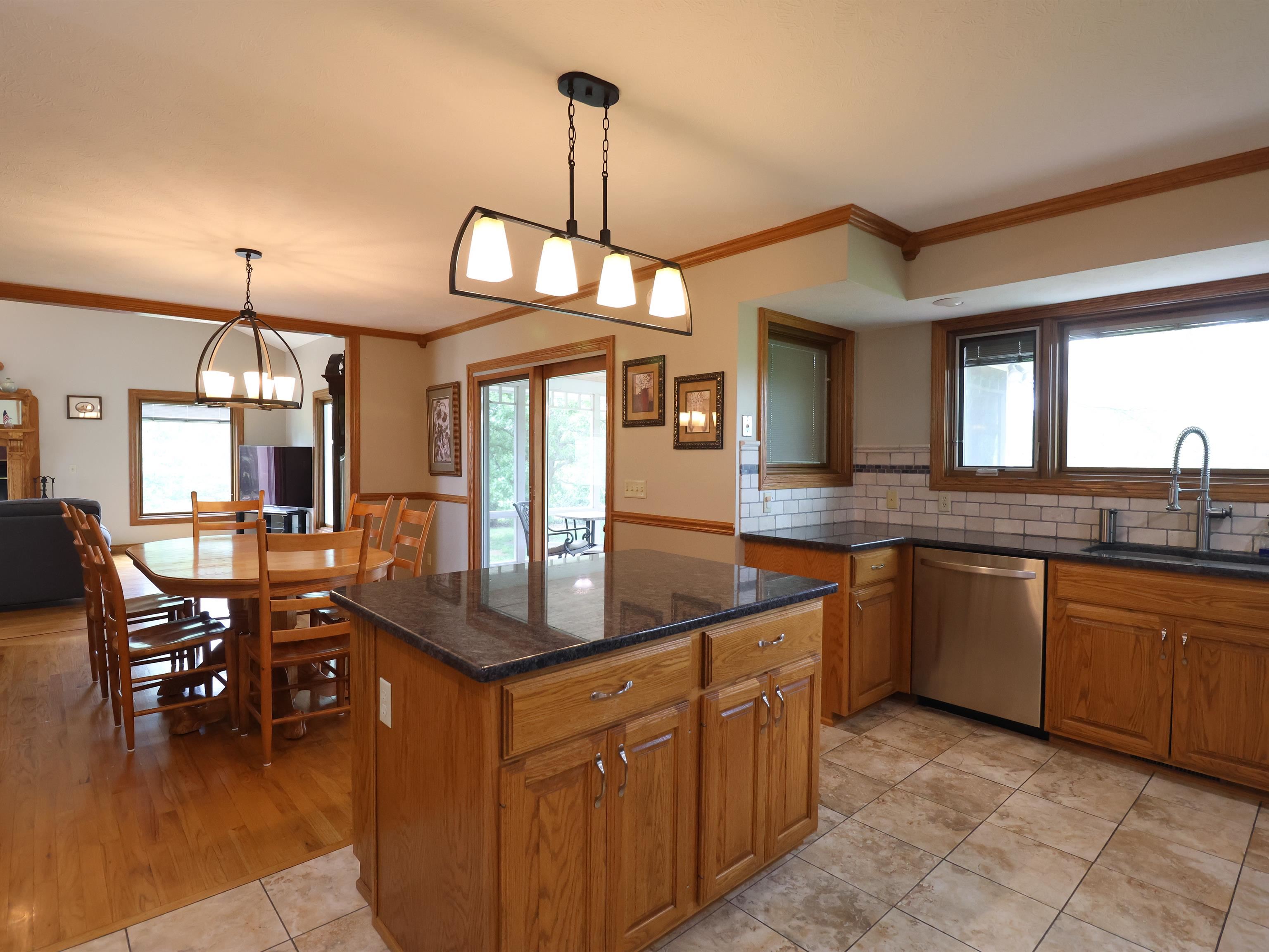 1713 Ottawa Rd Property Photo 11