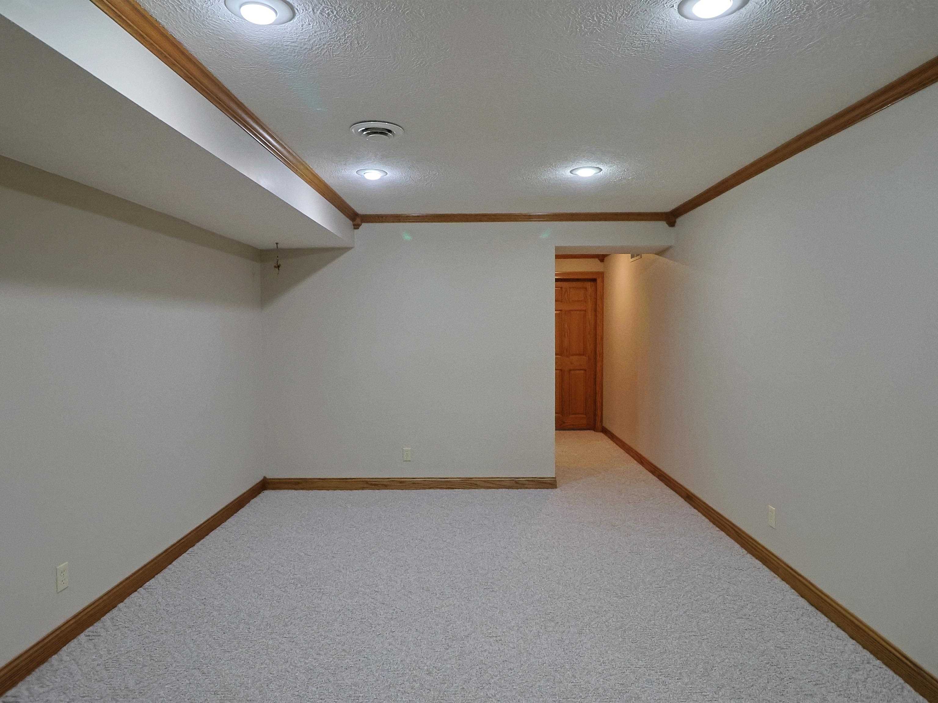 1713 Ottawa Rd Property Photo 27