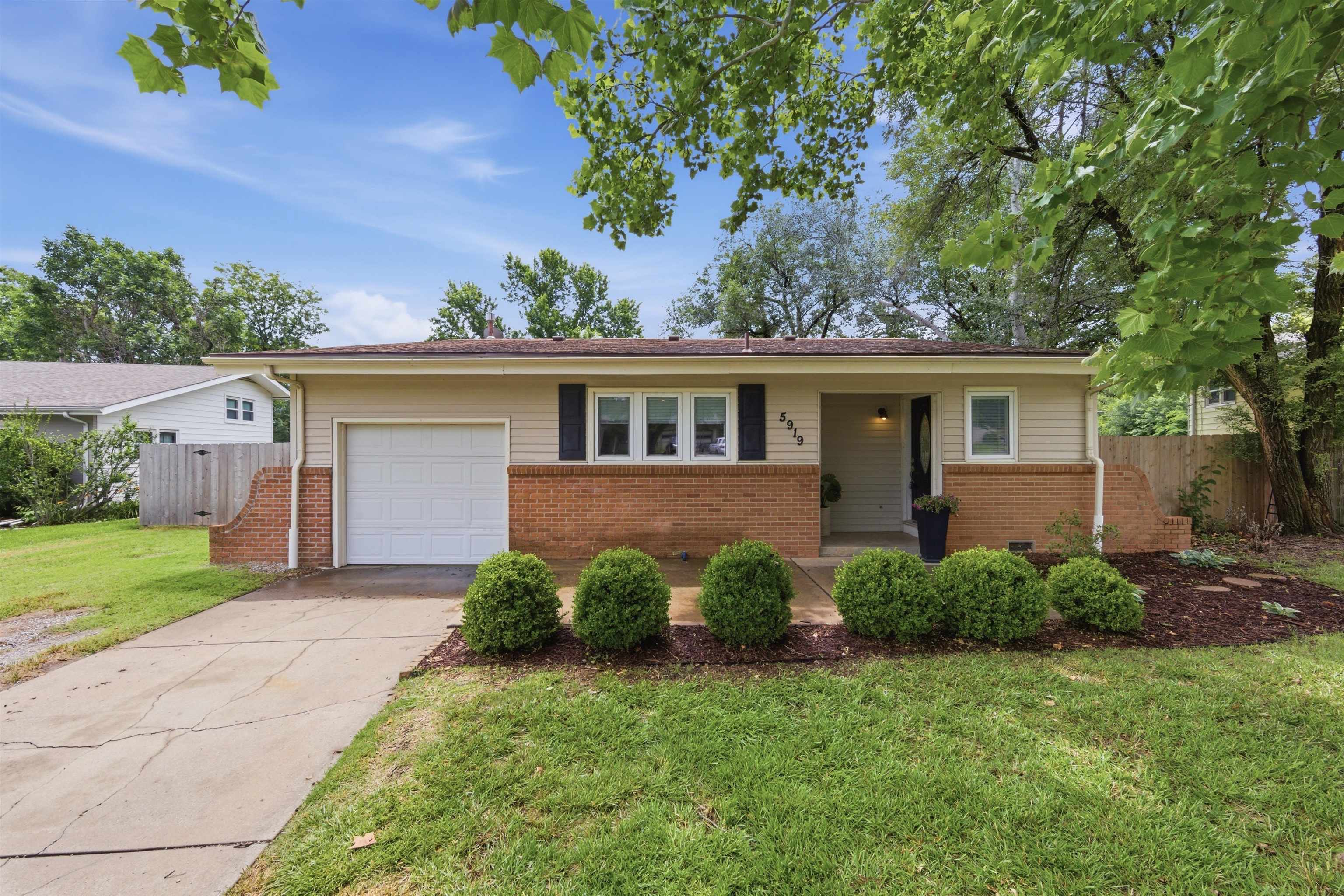 5919 Memphis St. Property Photo 1