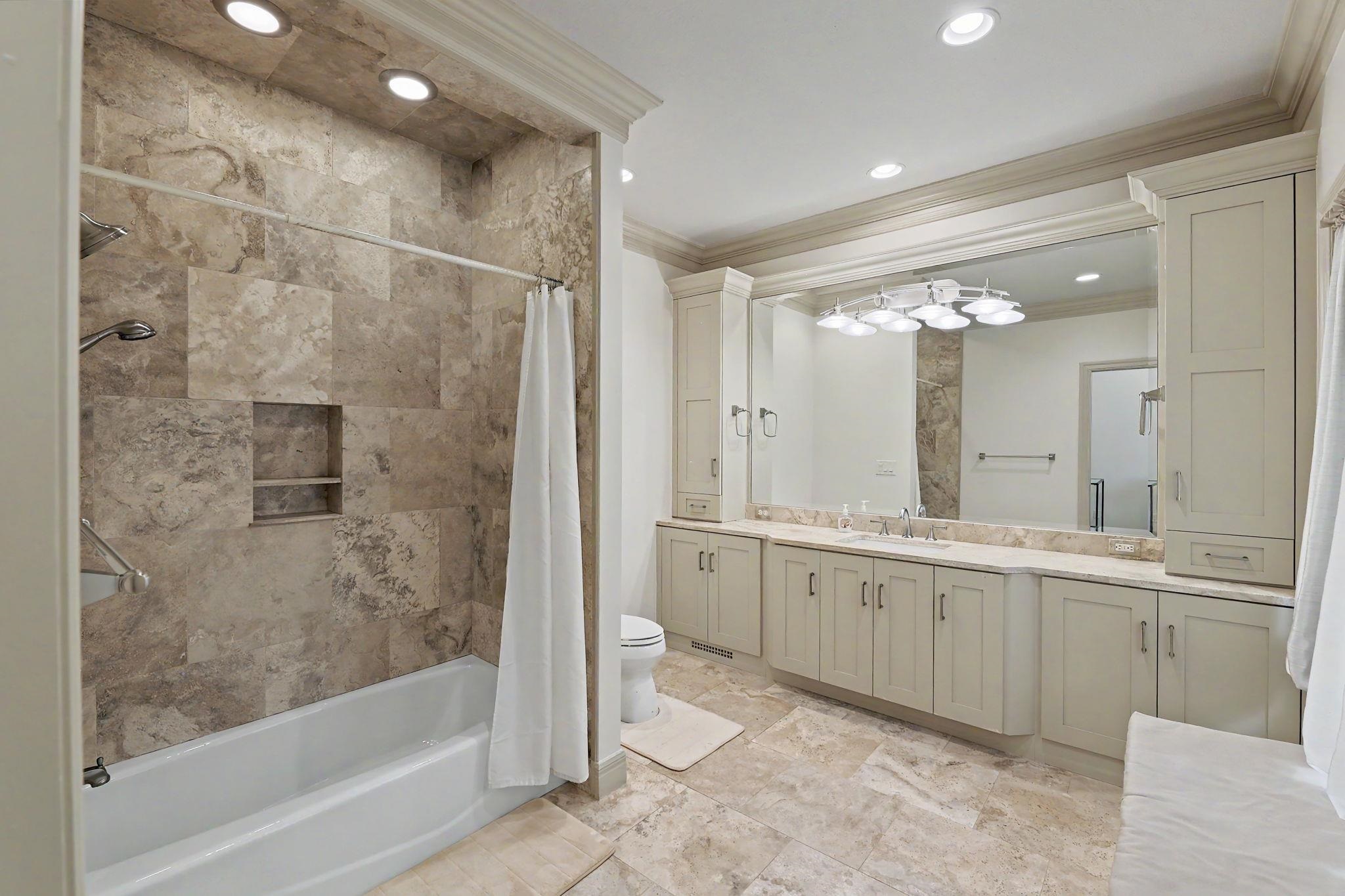 8304 E Bridlewood Property Photo 16