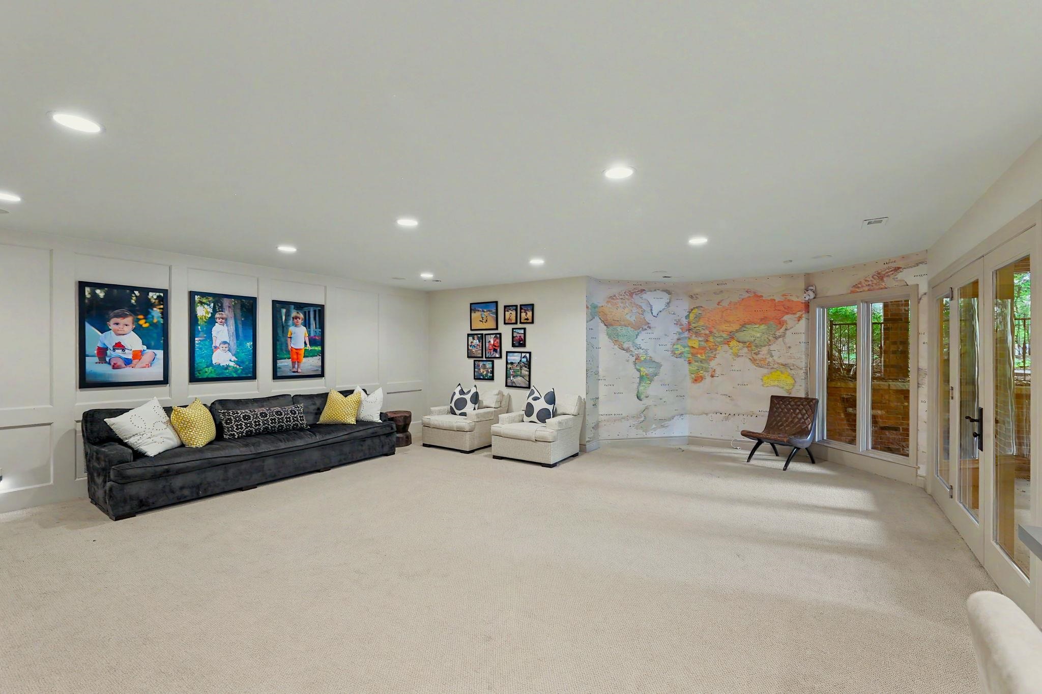8304 E Bridlewood Property Photo 24