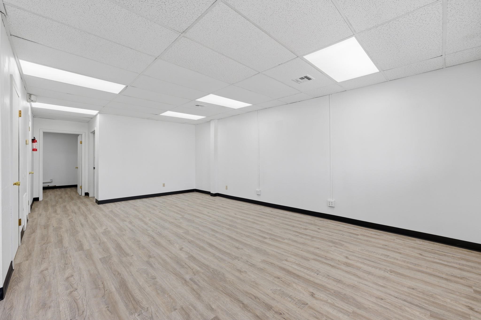 7530 S Broadway Property Photo 10