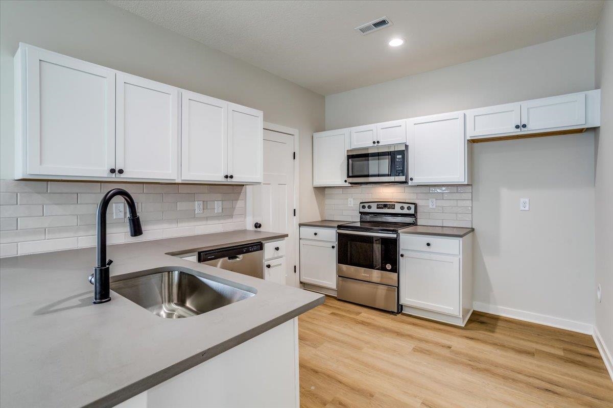 5426 N Briskbay Ct. Property Photo 9