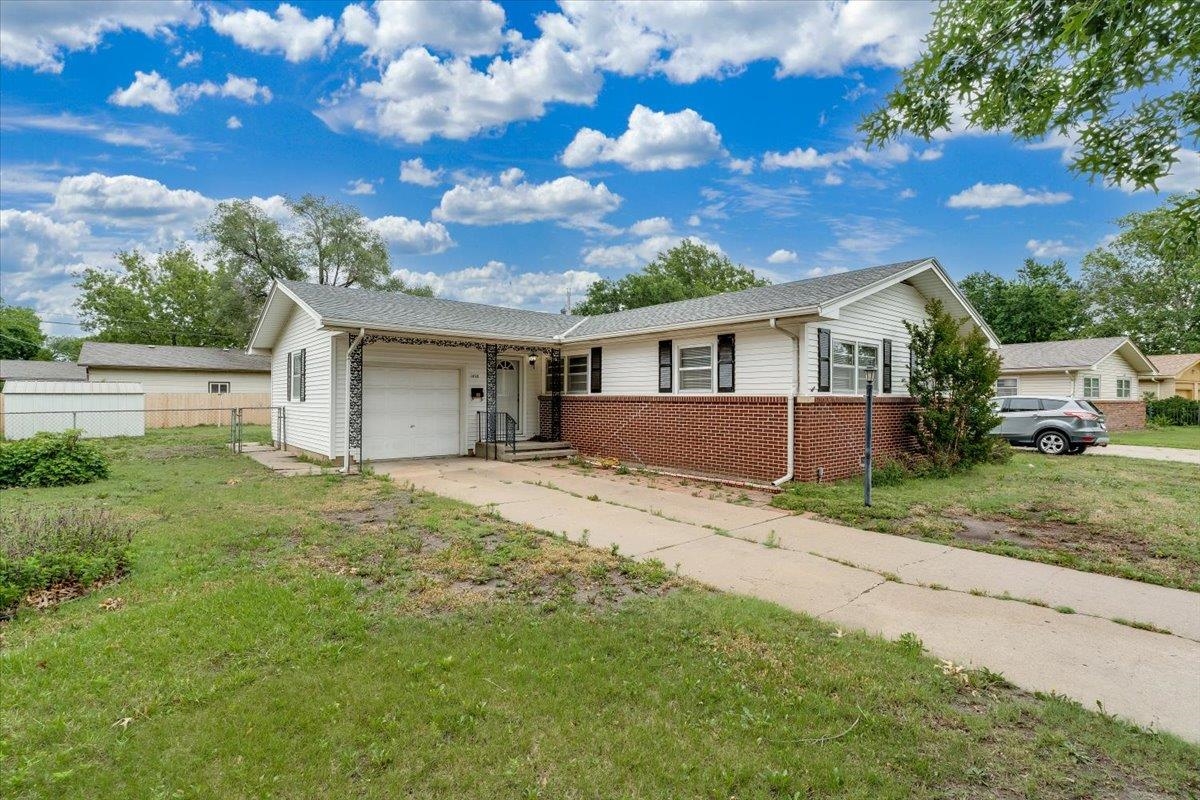 1410 W Dallas St Property Photo 1