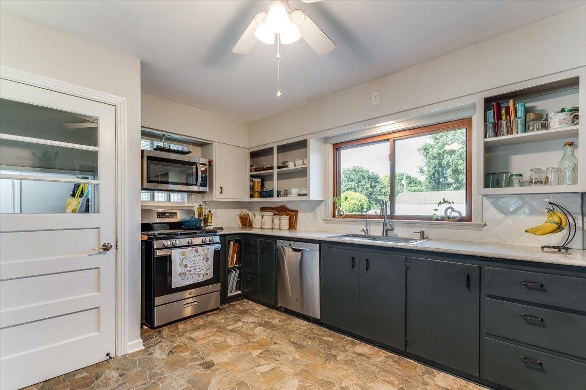 110 S Tyler Property Photo 10