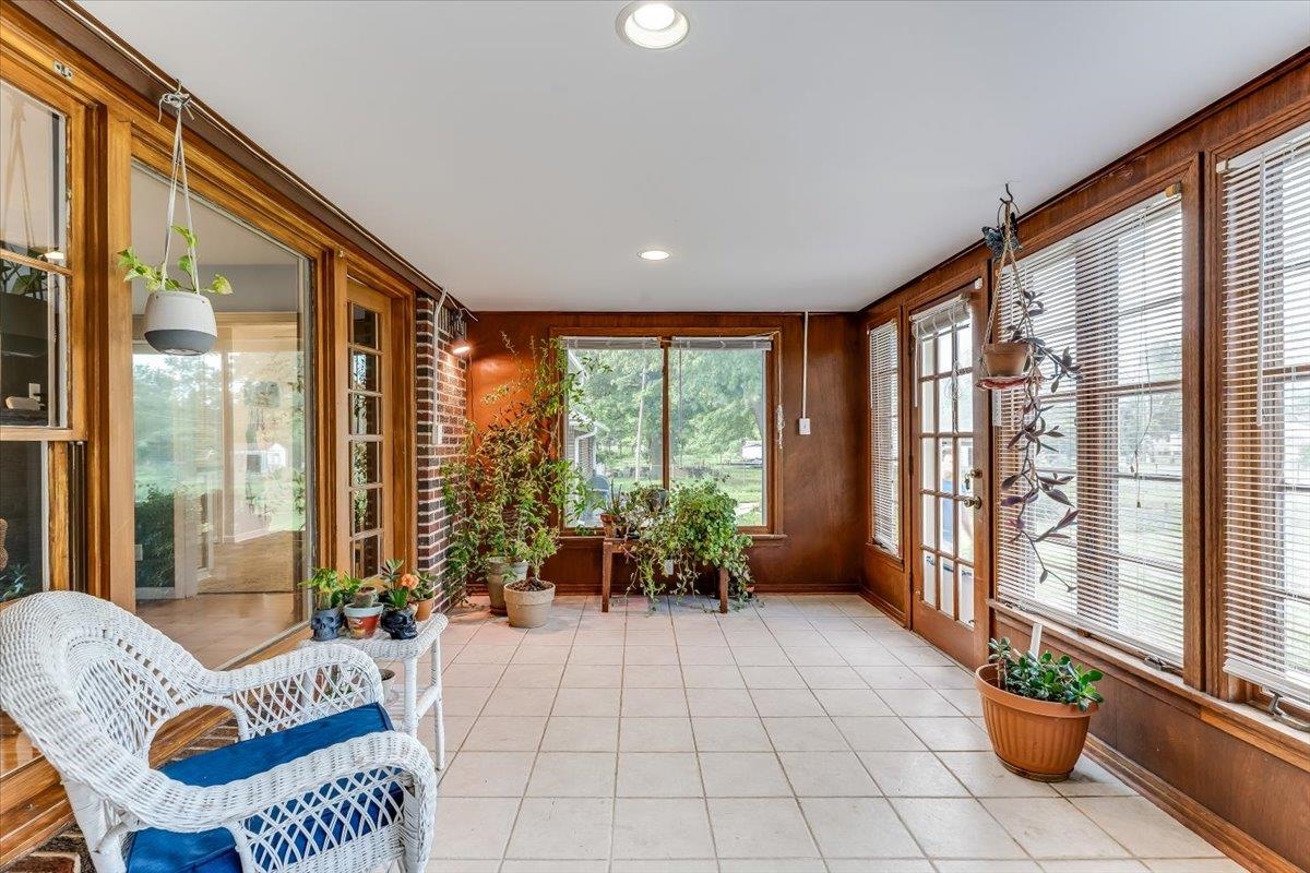 110 S Tyler Property Photo 13