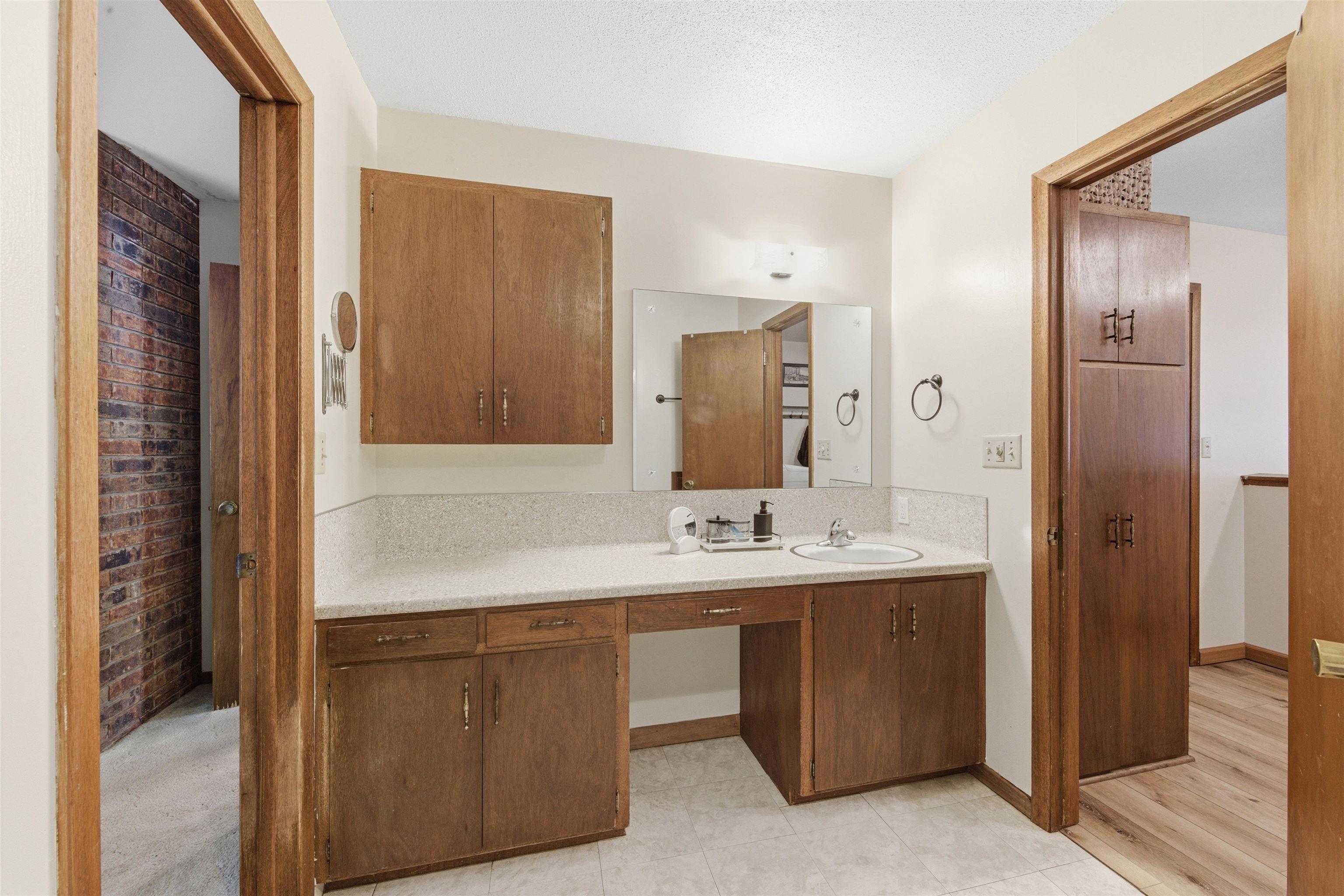33 Regal Crescent Property Photo 14