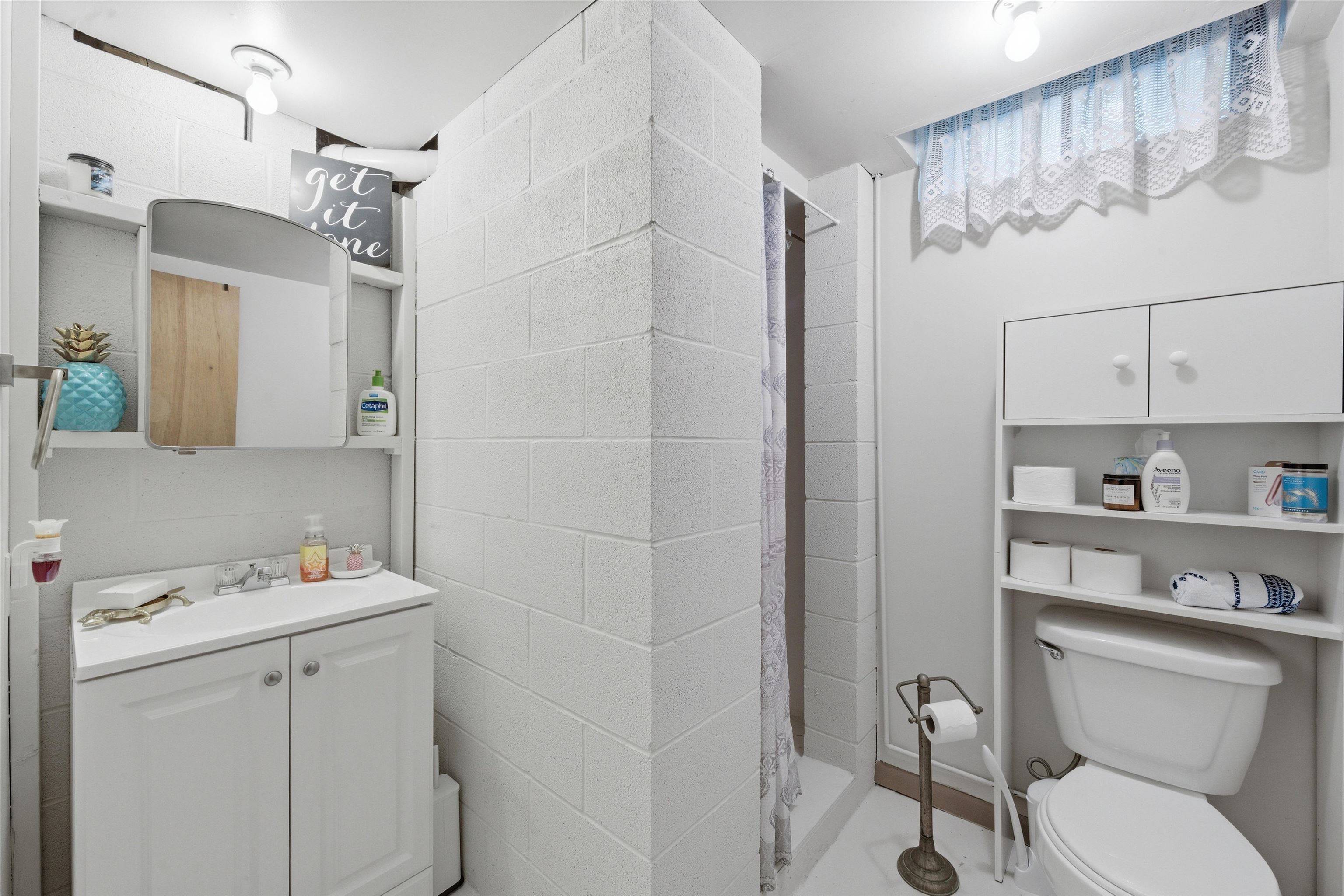 33 Regal Crescent Property Photo 24