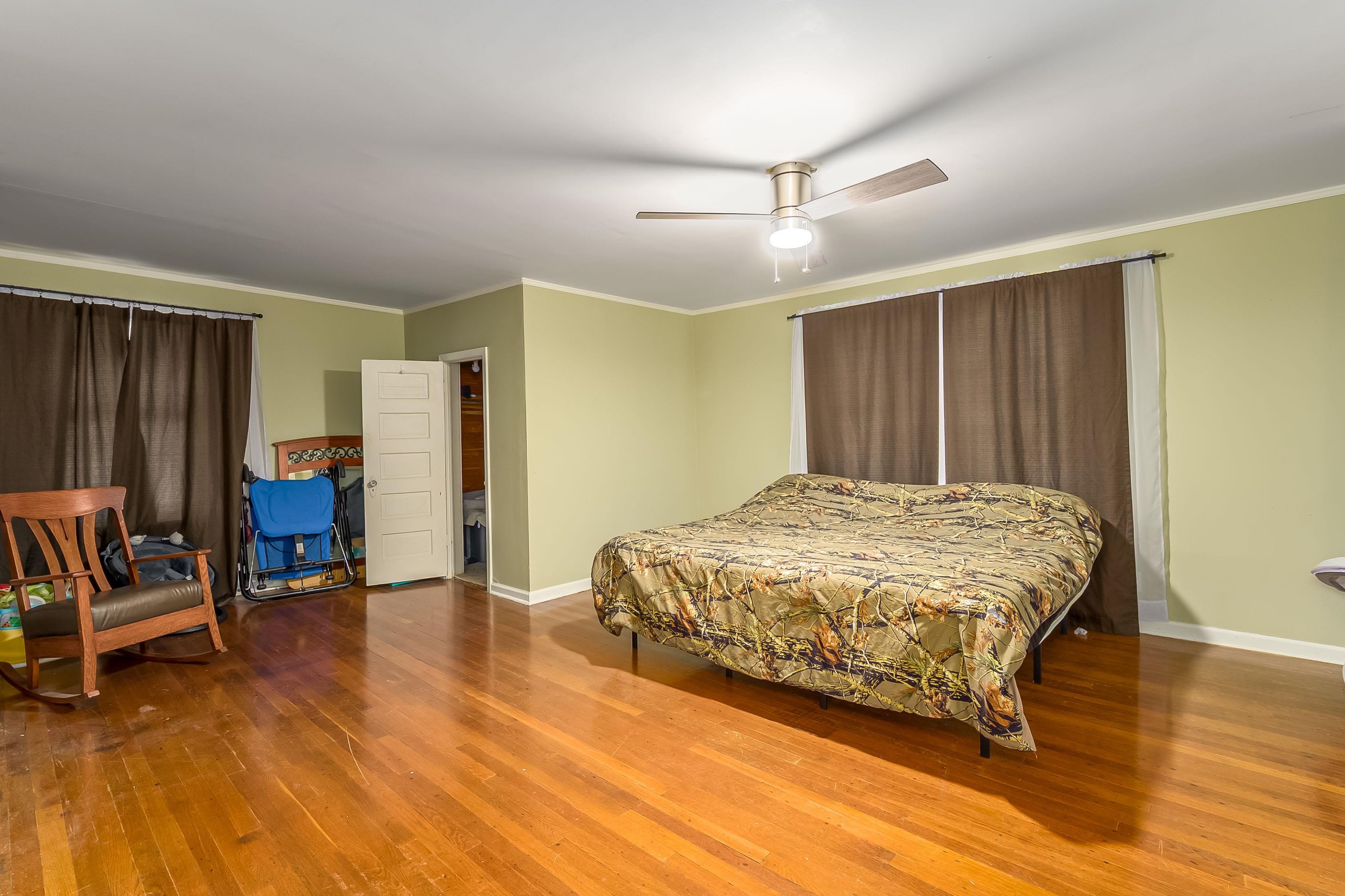 501 N C St Property Photo 13