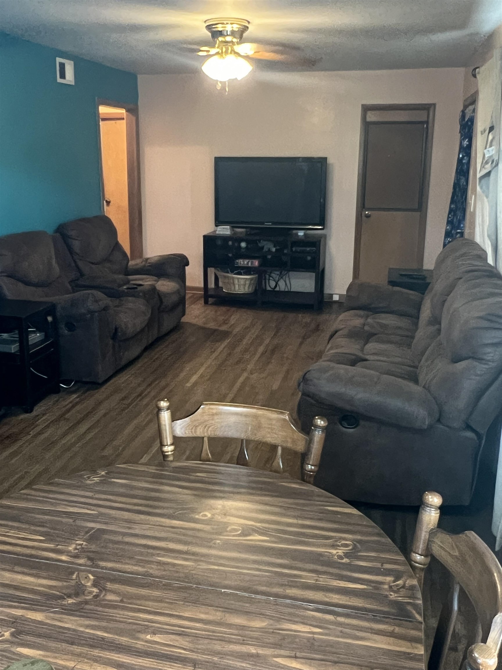 1236 N Walnut St. Property Photo 3