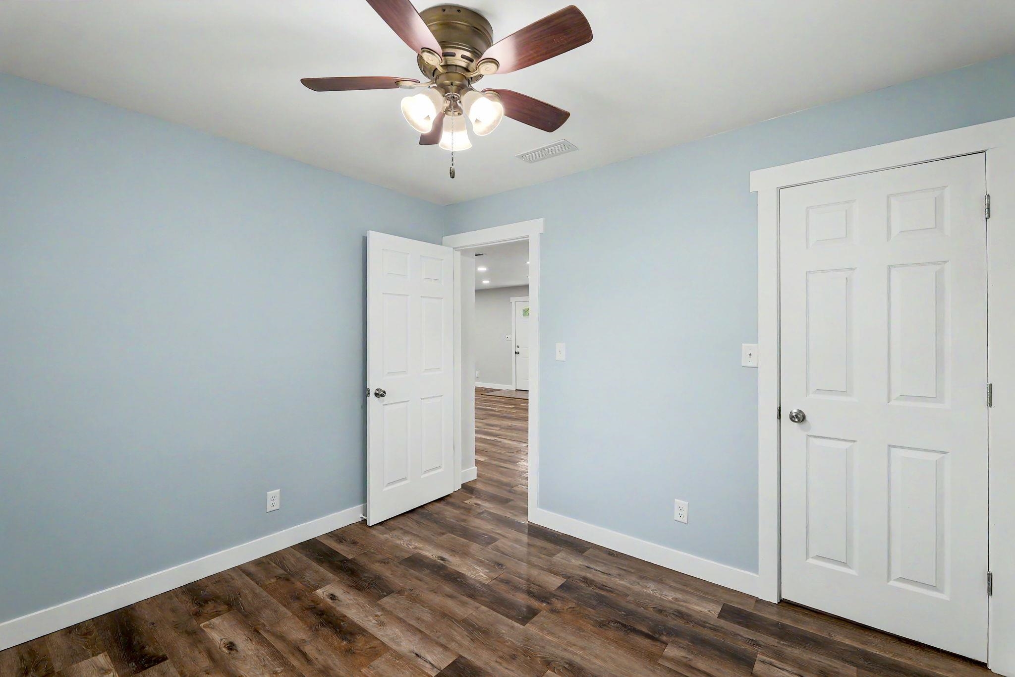 221 W Main Property Photo 13