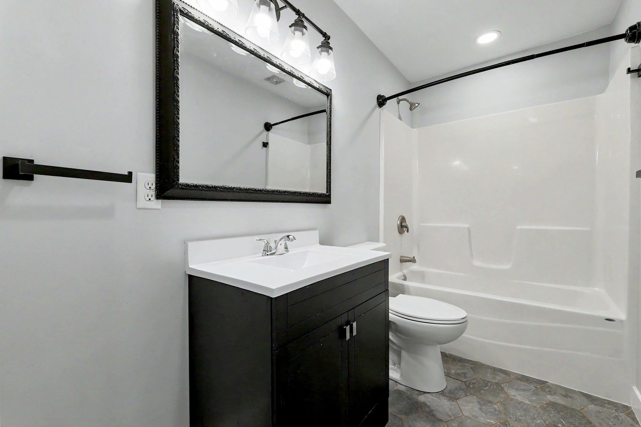 221 W Main Property Photo 18