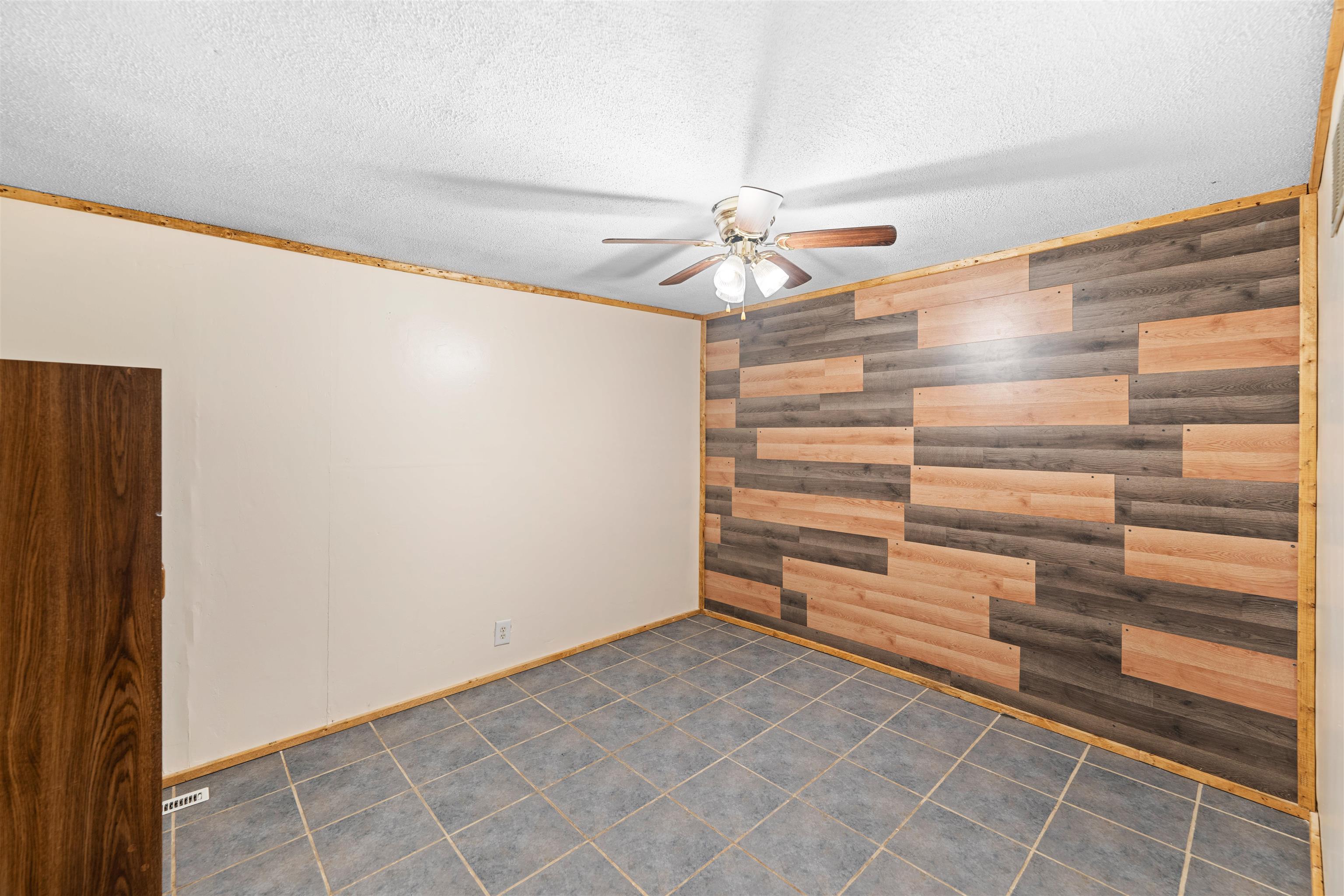 725 Argyle Property Photo 13