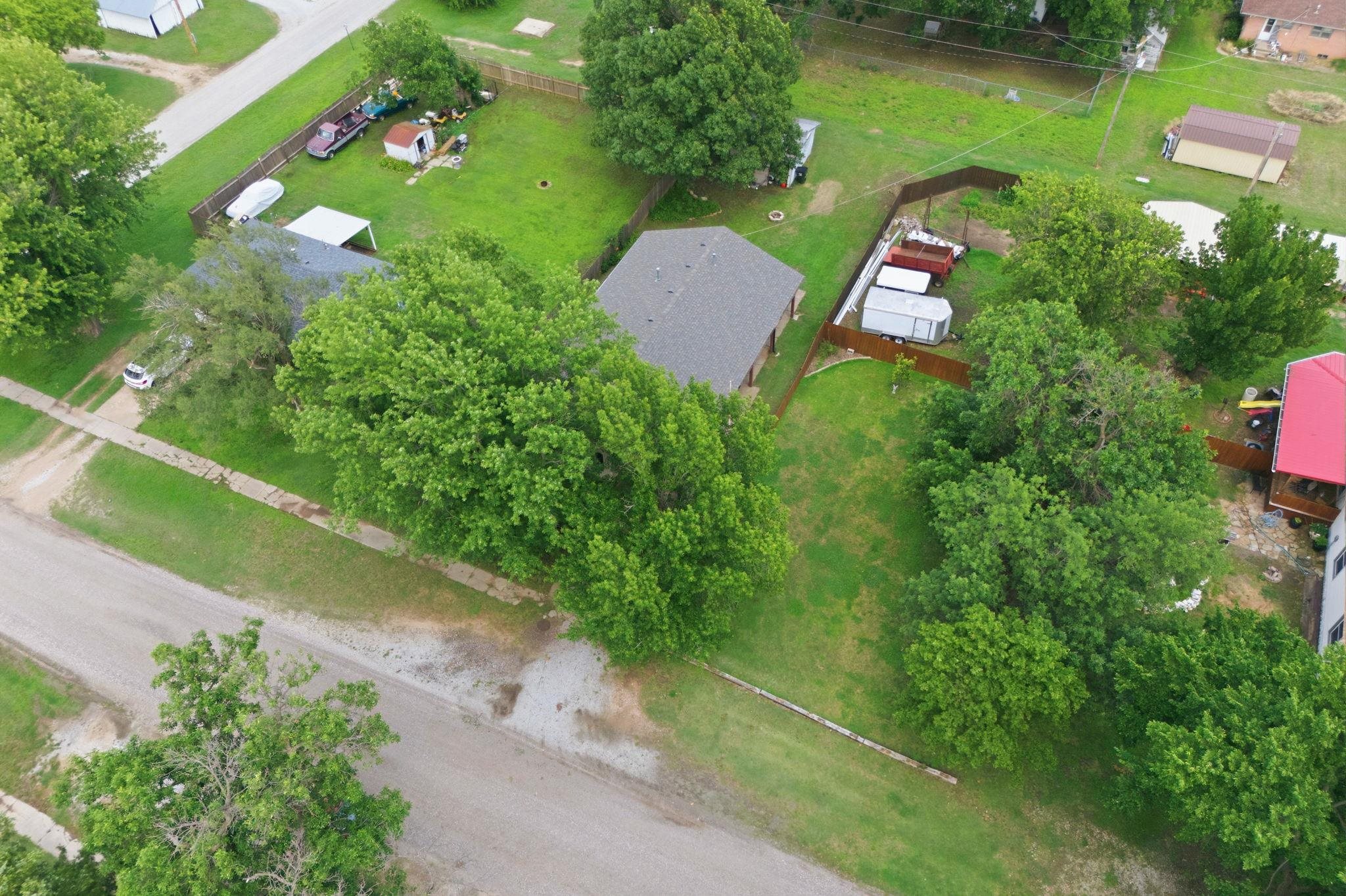 418 S Briarwood Property Photo 3