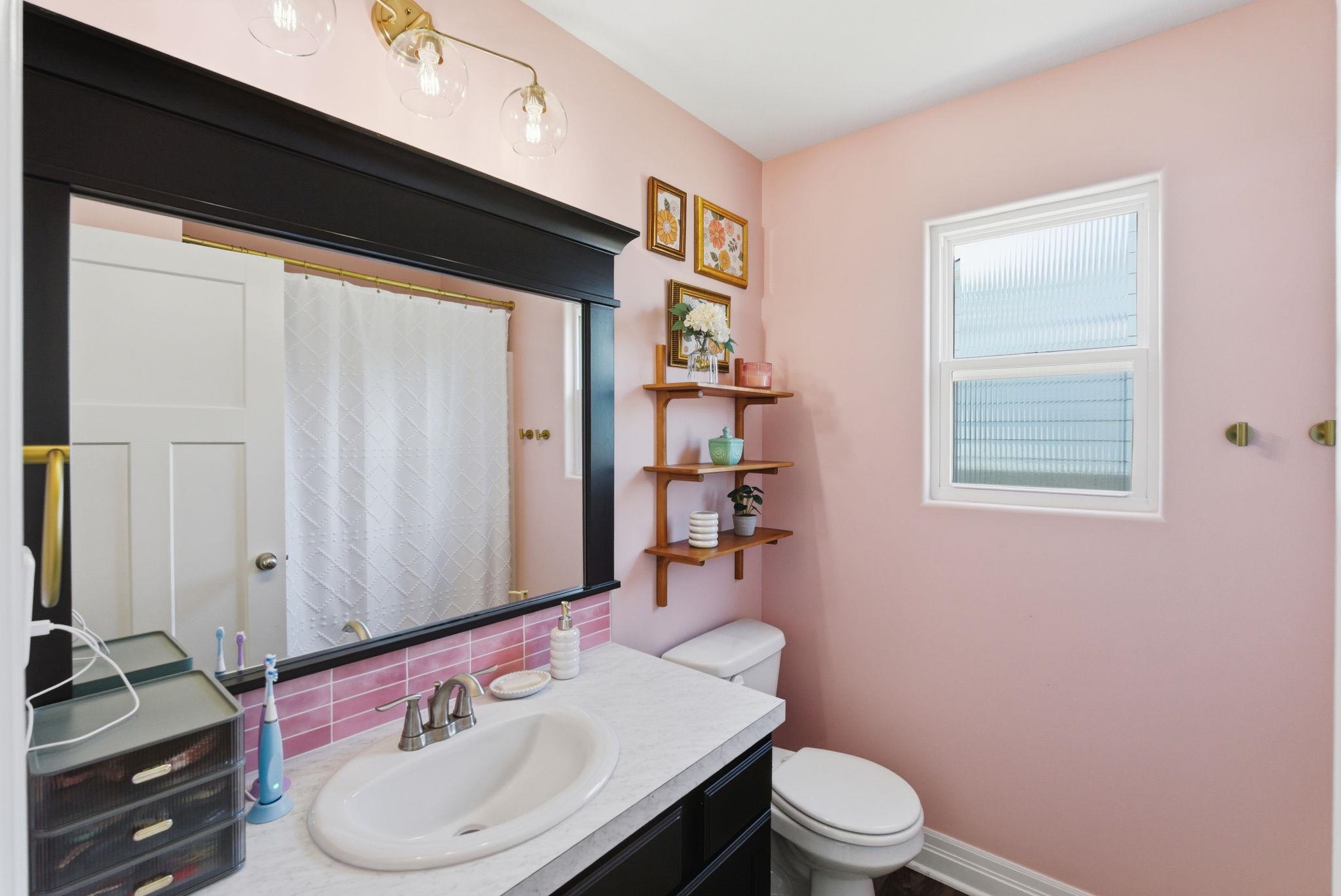 3518 Laughlin St Property Photo 16