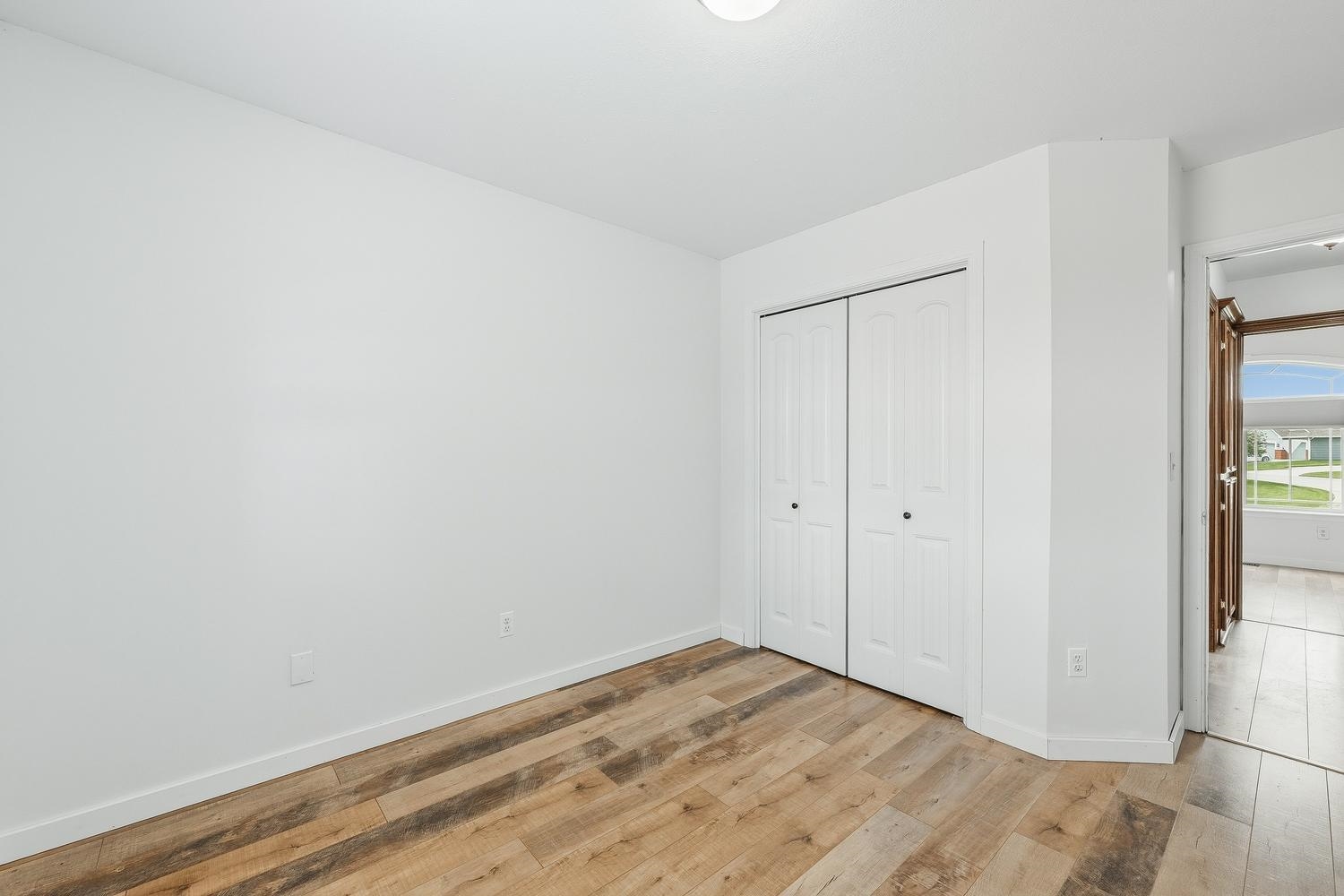 710 W Gatewood Ln Property Photo 20