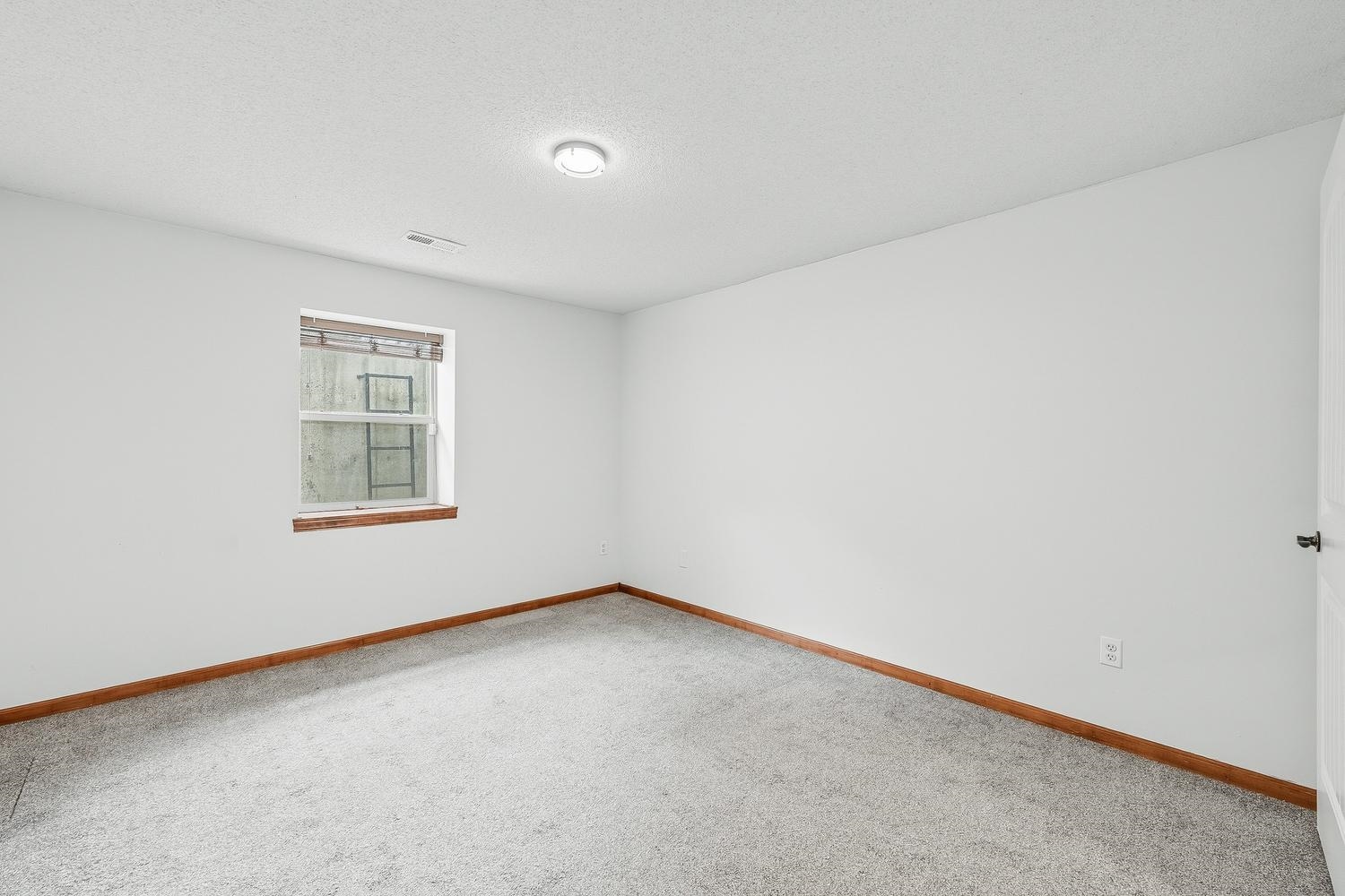 710 W Gatewood Ln Property Photo 28