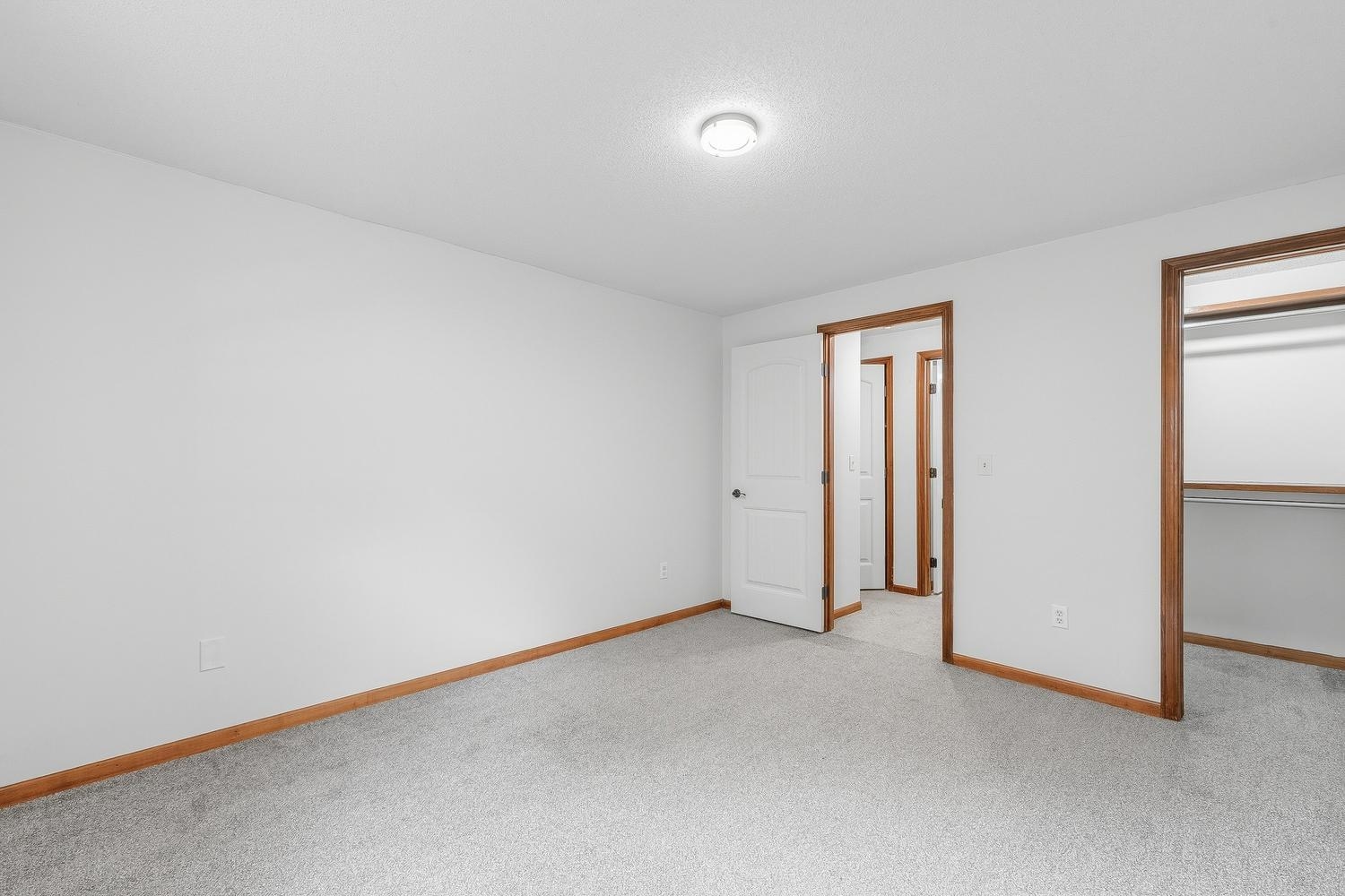 710 W Gatewood Ln Property Photo 29