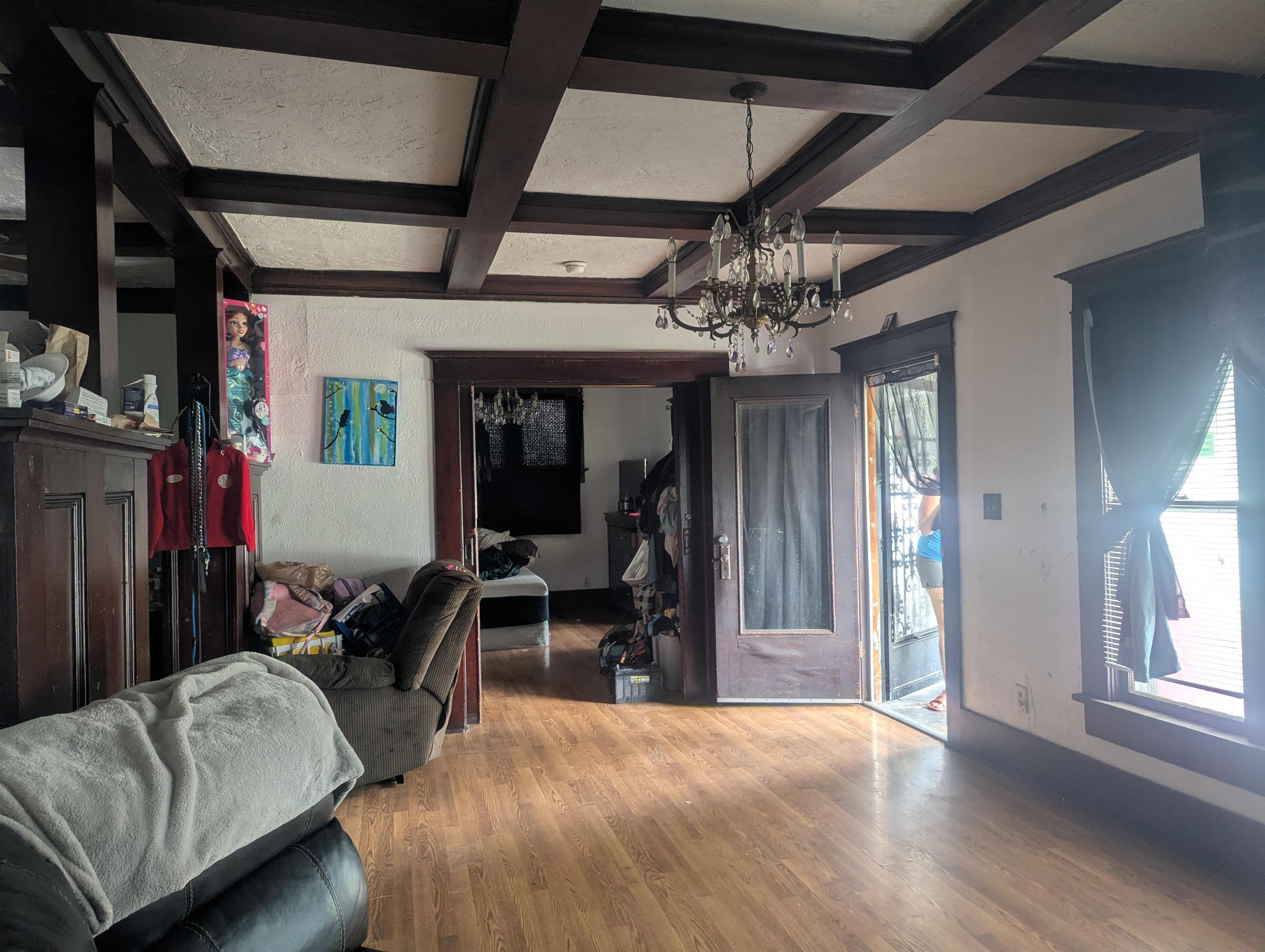1245 S Main Property Photo 4