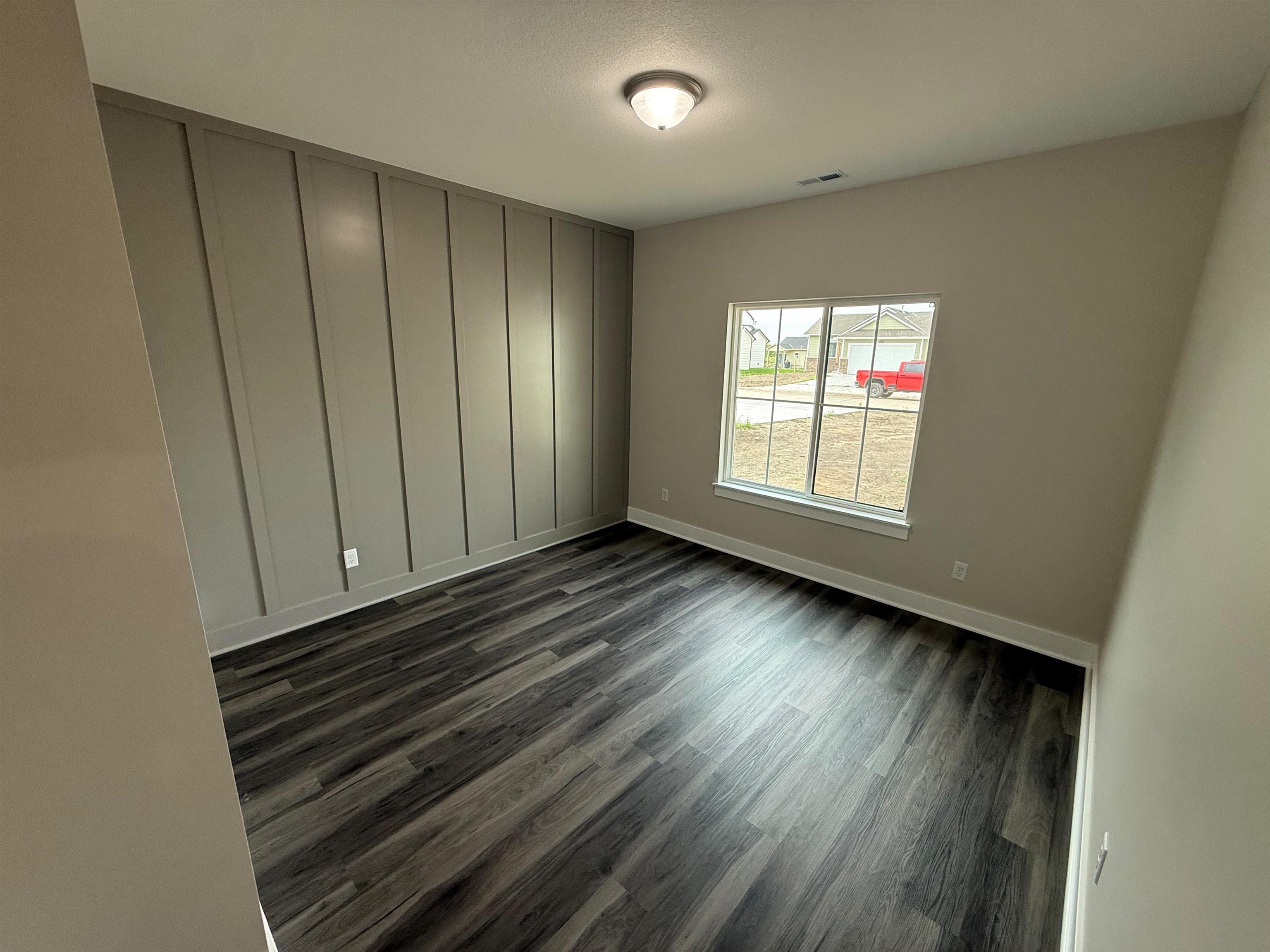 5115 N Toben Ct Property Photo 9