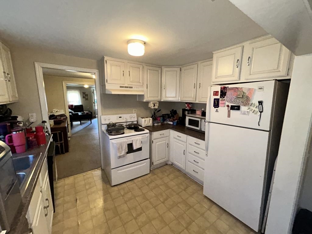 1301 S Vine St Property Photo 7
