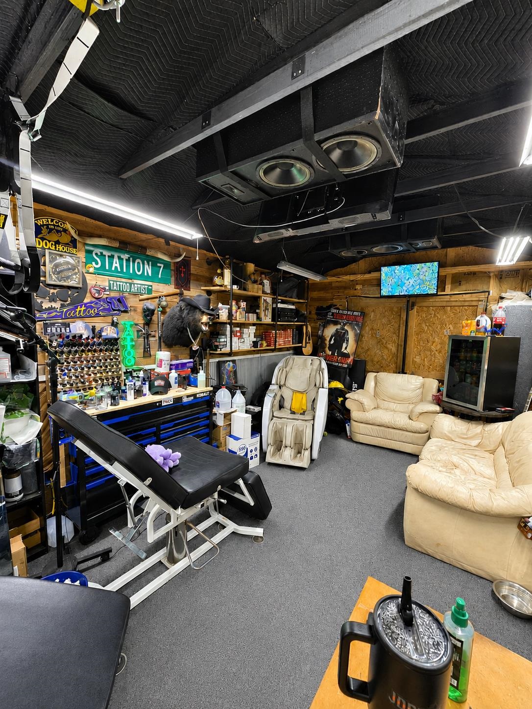 211 E English Property Photo 18