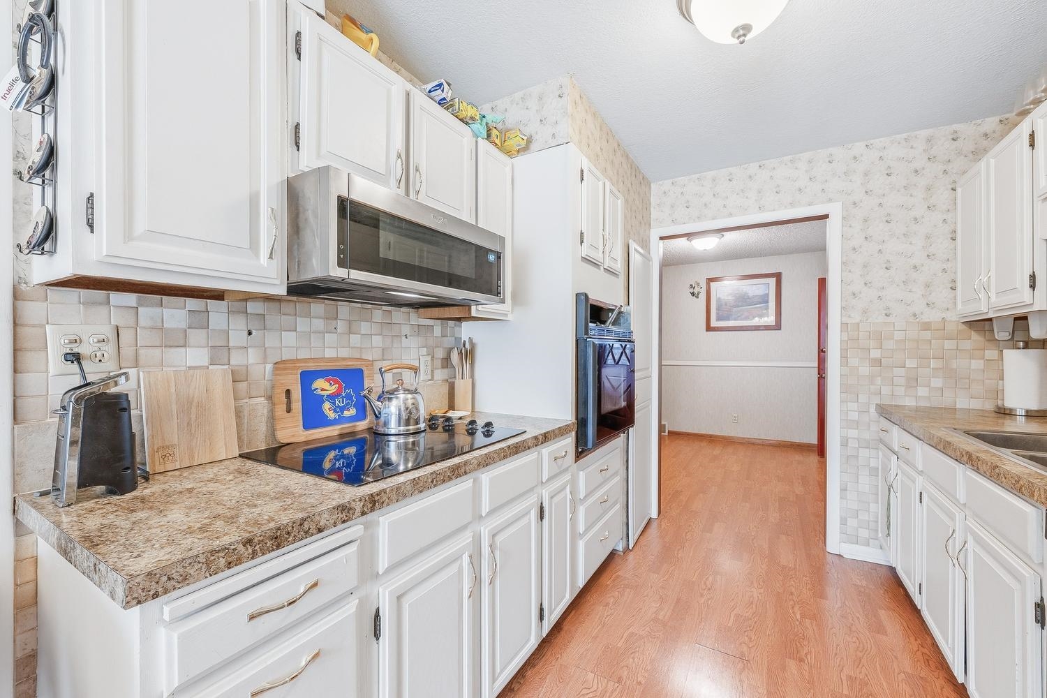 1303 W Marlboro Property Photo 4