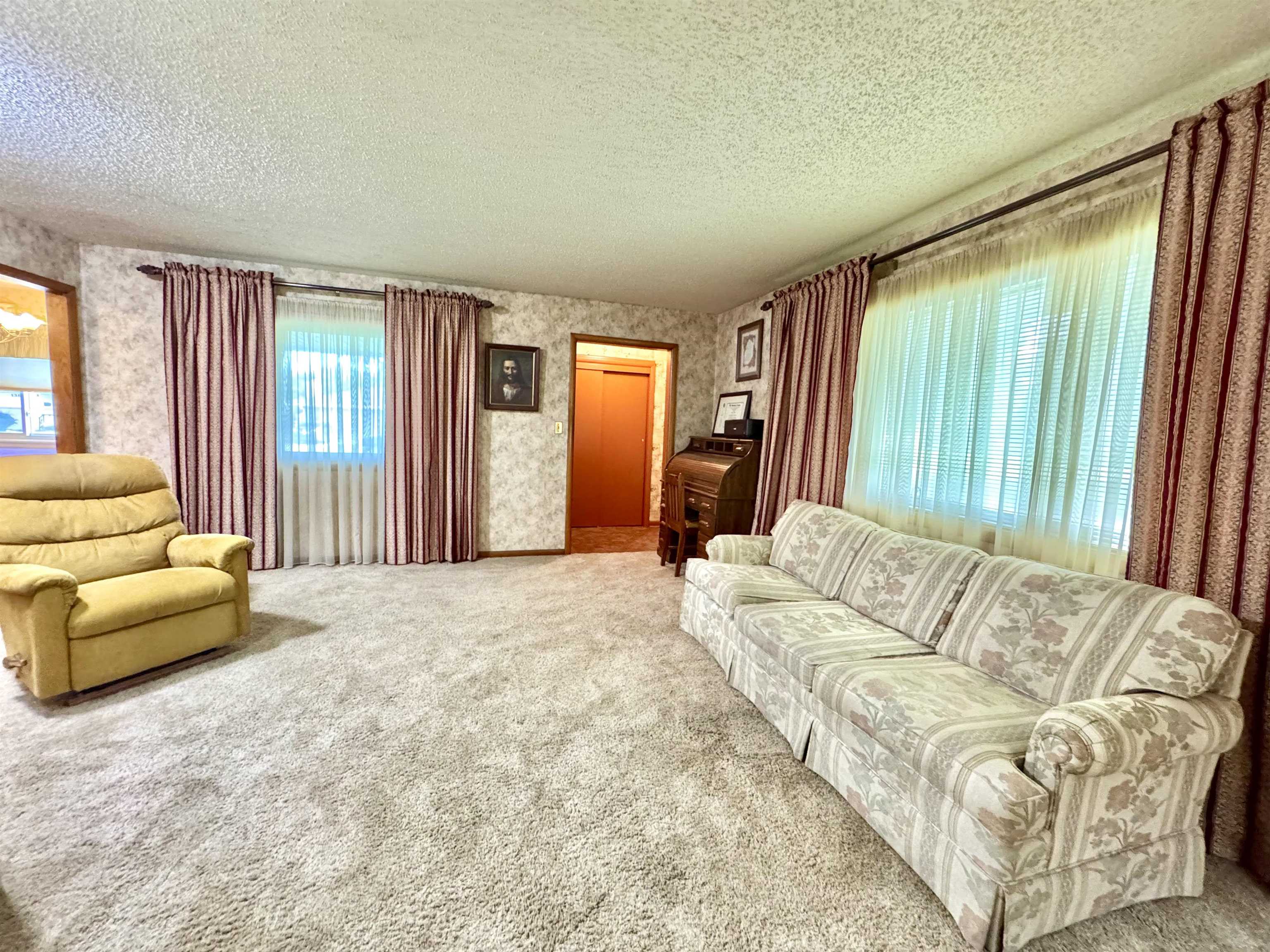1303 W Marlboro Property Photo 7