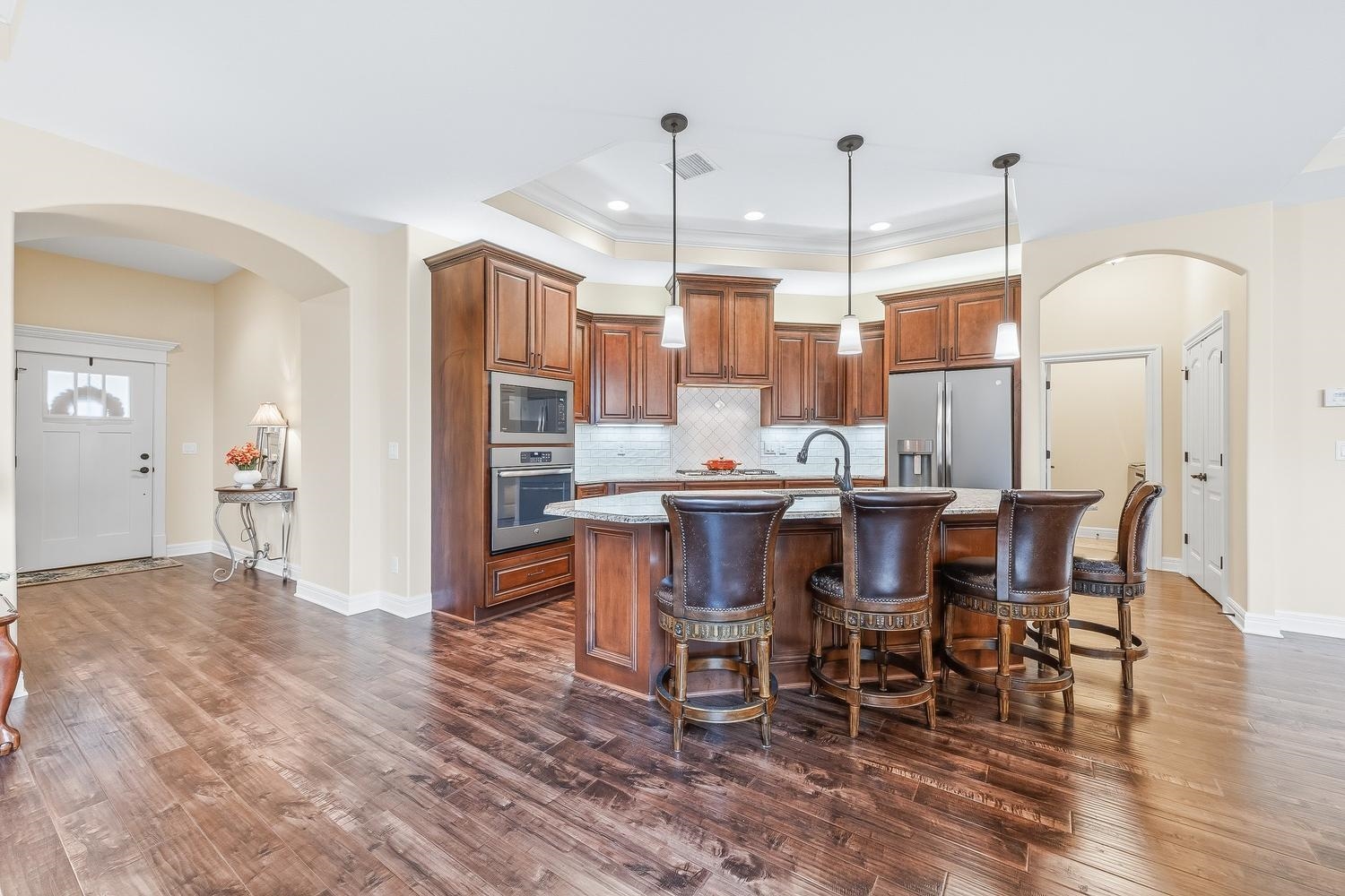 1212 S Nineiron Property Photo 7