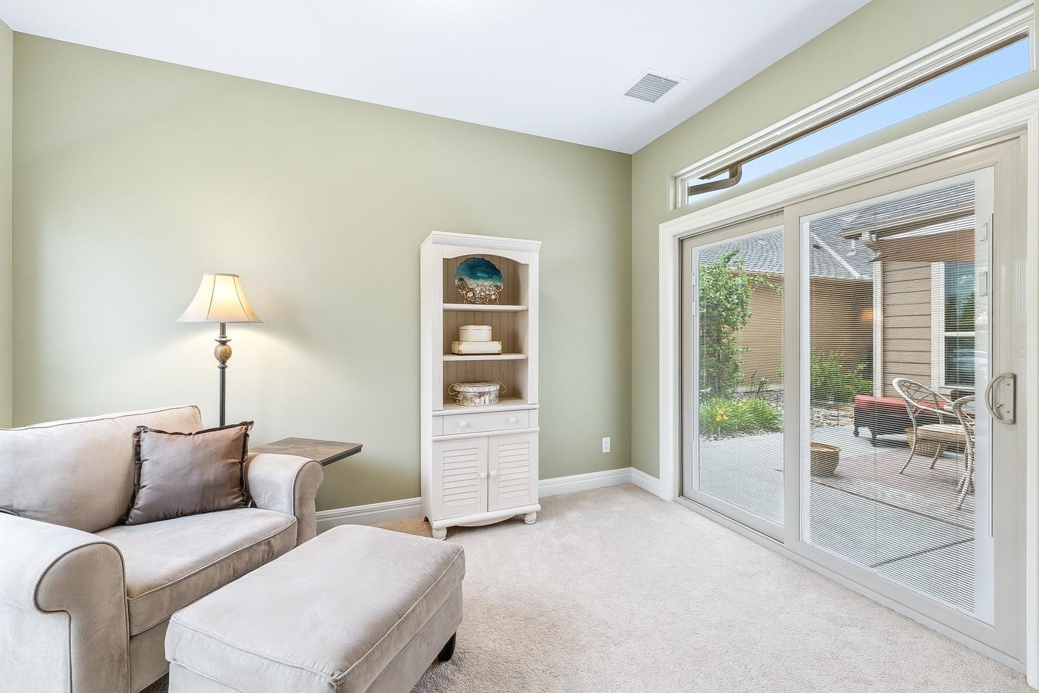 1212 S Nineiron Property Photo 15