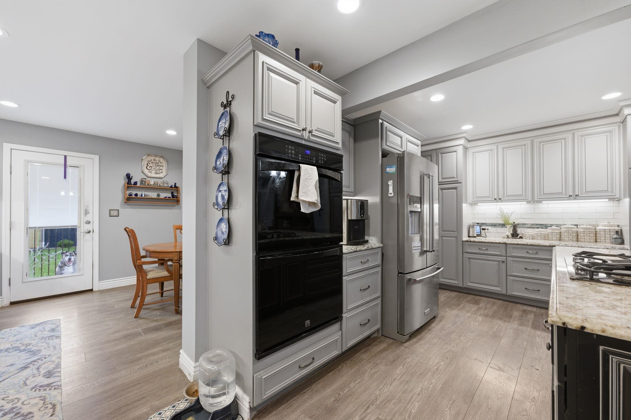 19 Fleetwood Property Photo 7