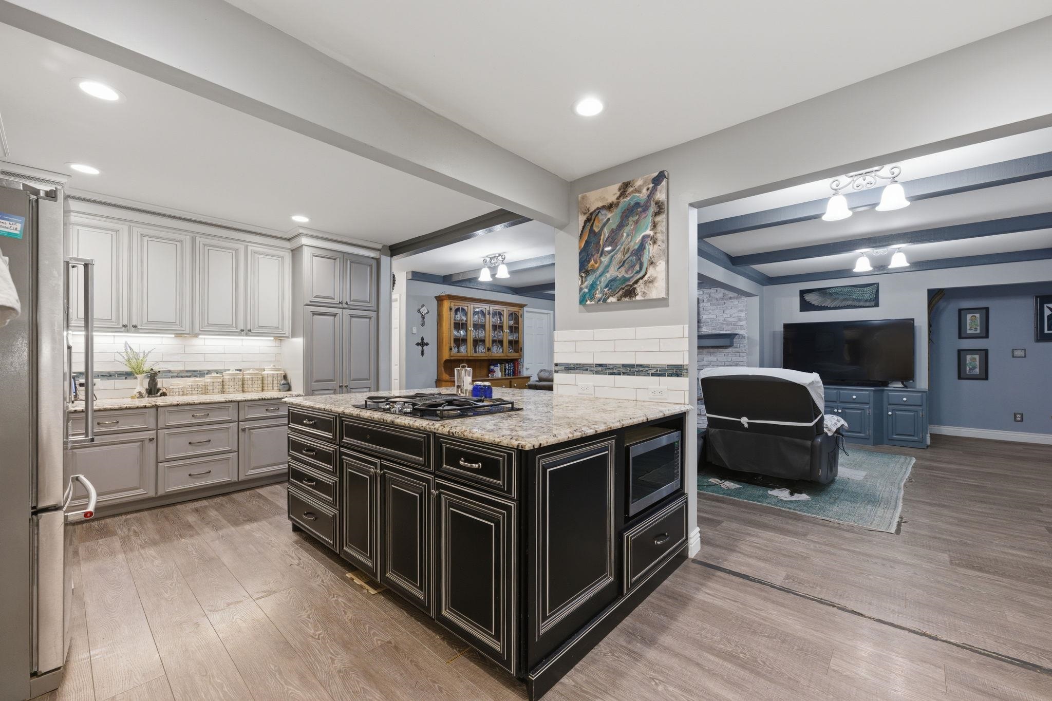 19 Fleetwood Property Photo 11