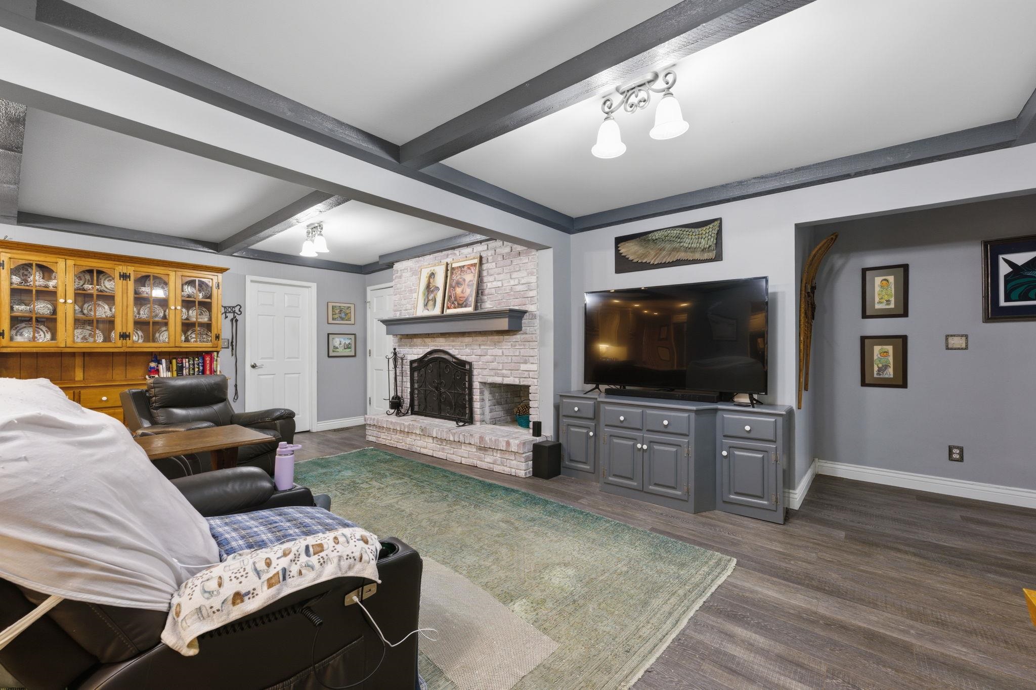 19 Fleetwood Property Photo 12
