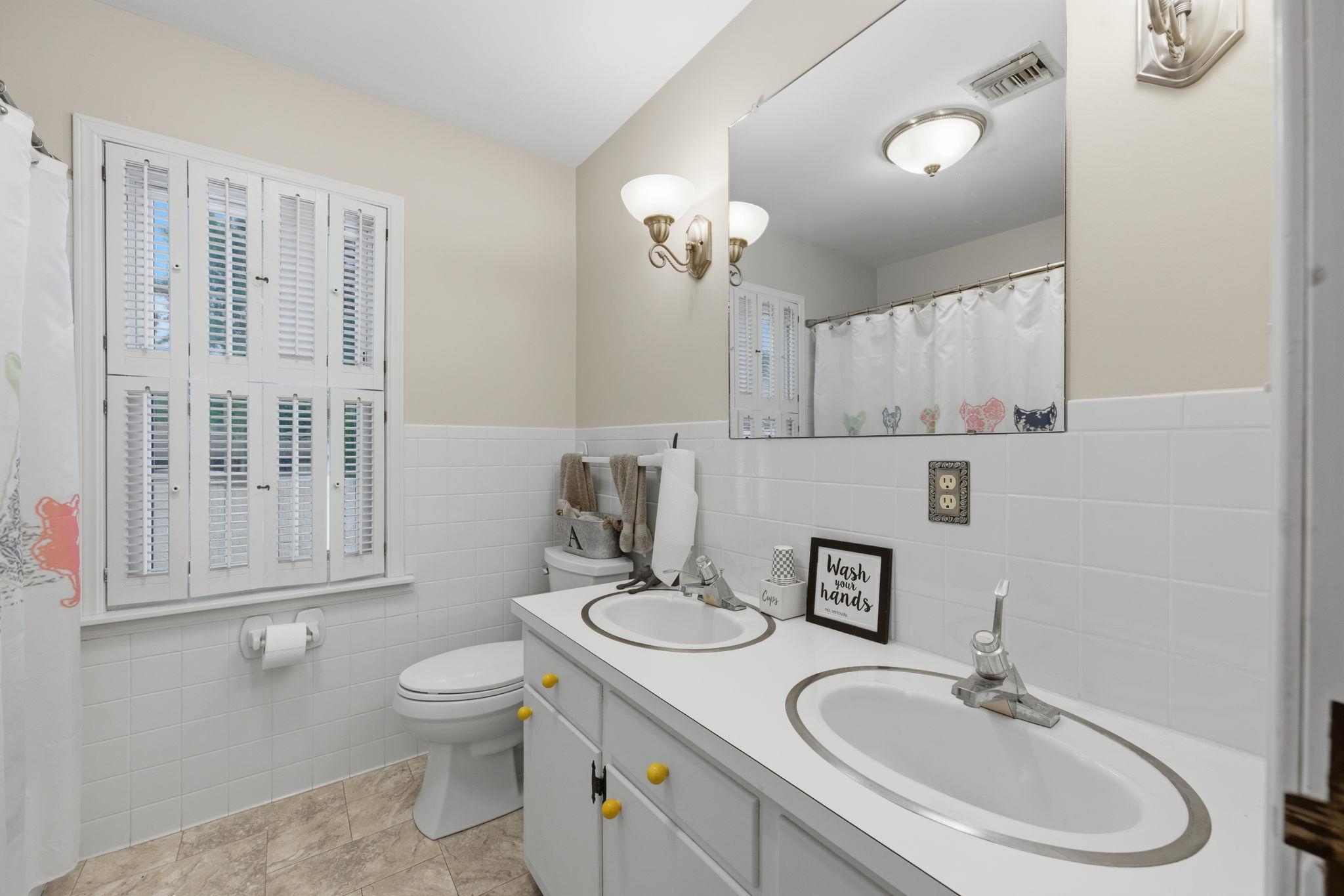 19 Fleetwood Property Photo 28