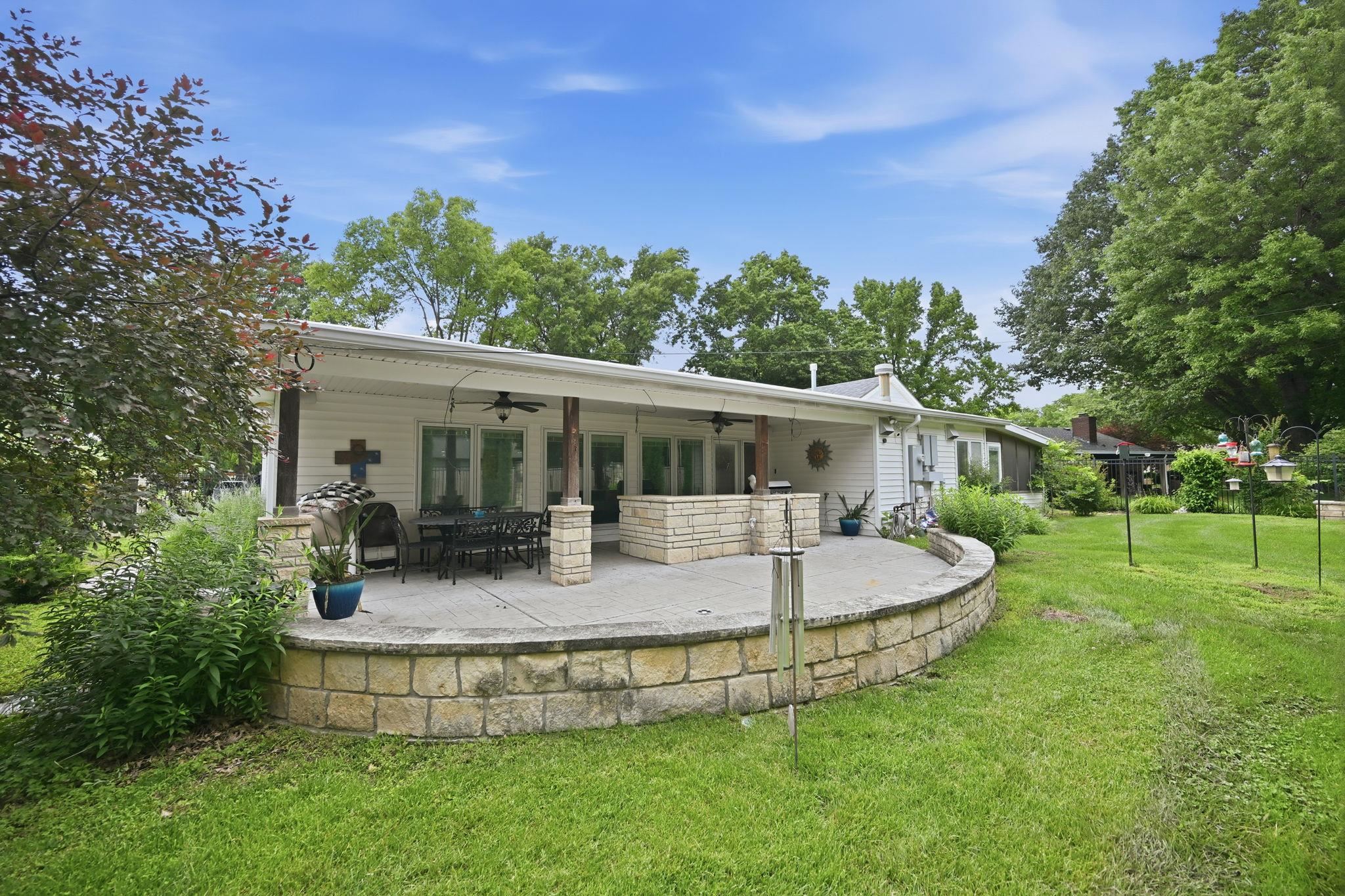 19 Fleetwood Property Photo 33