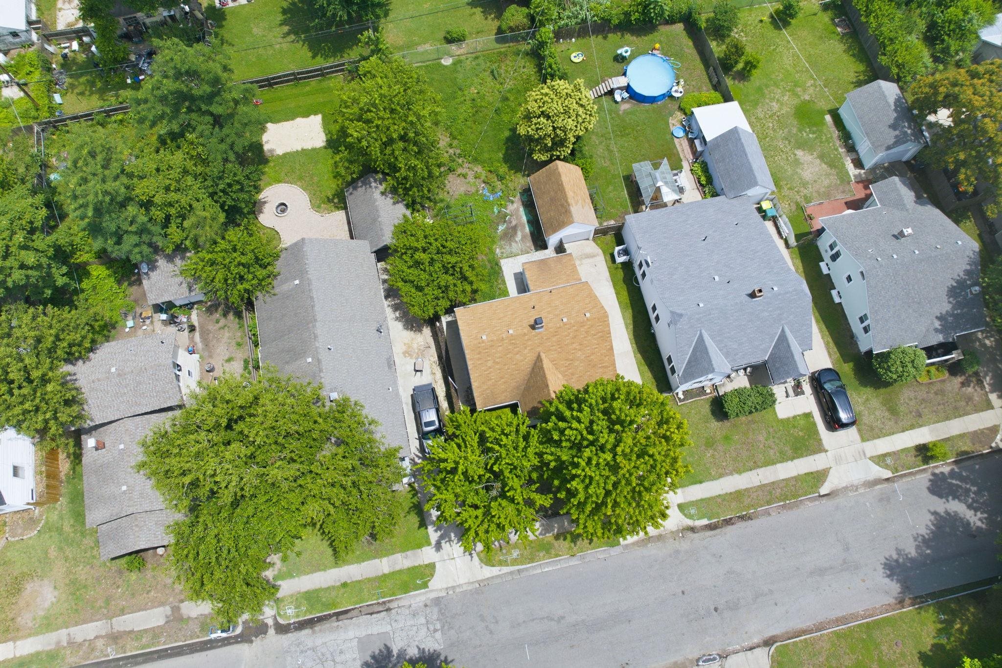 644 S Green St Property Photo 3