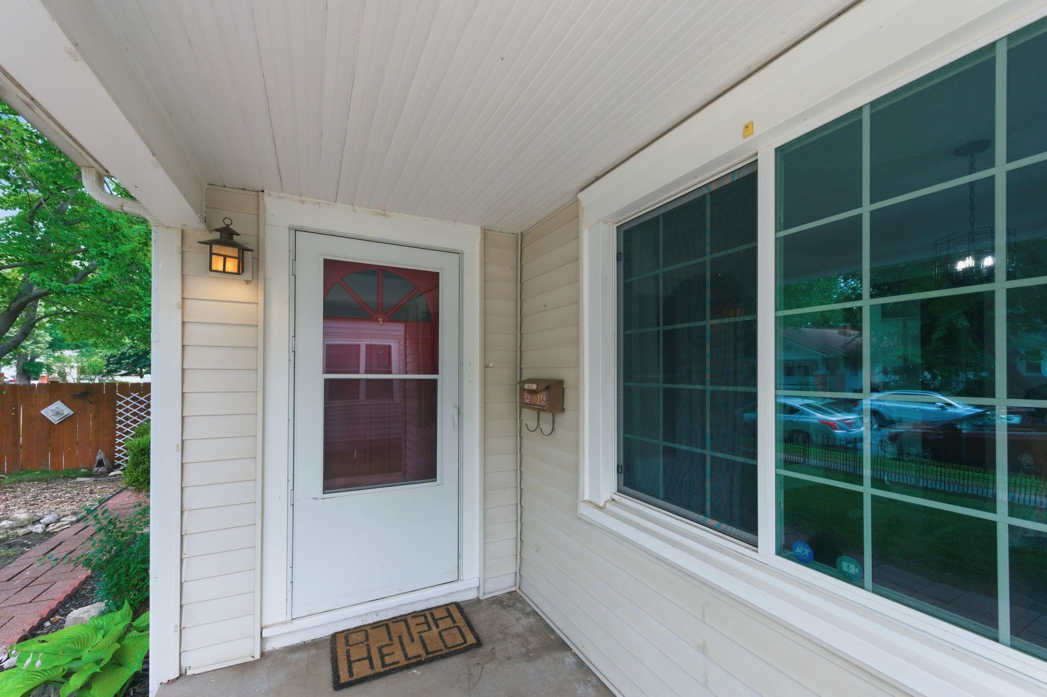 644 S Green St Property Photo 7